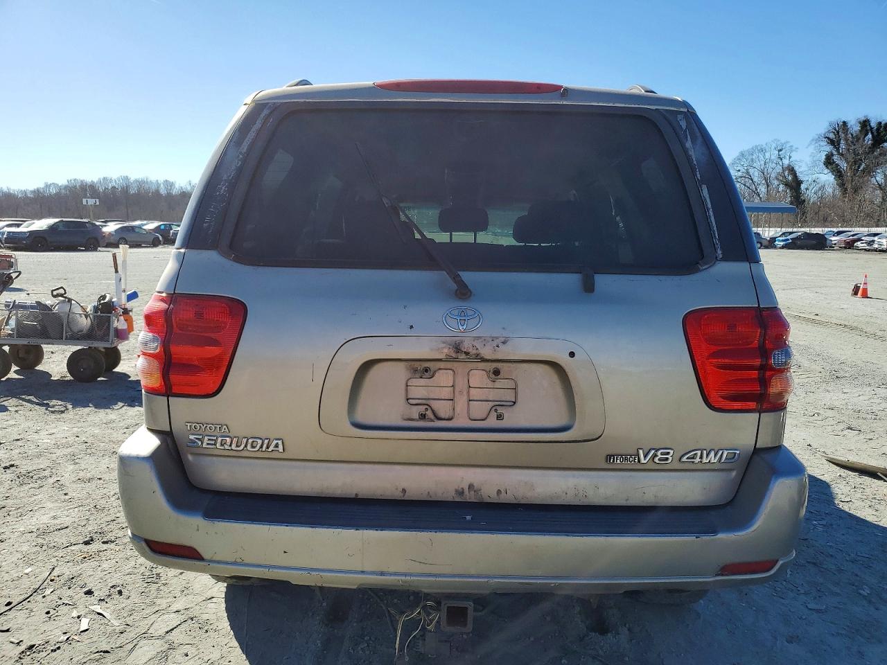 2002 TOYOTA SEQUOIA SR5 photo 6