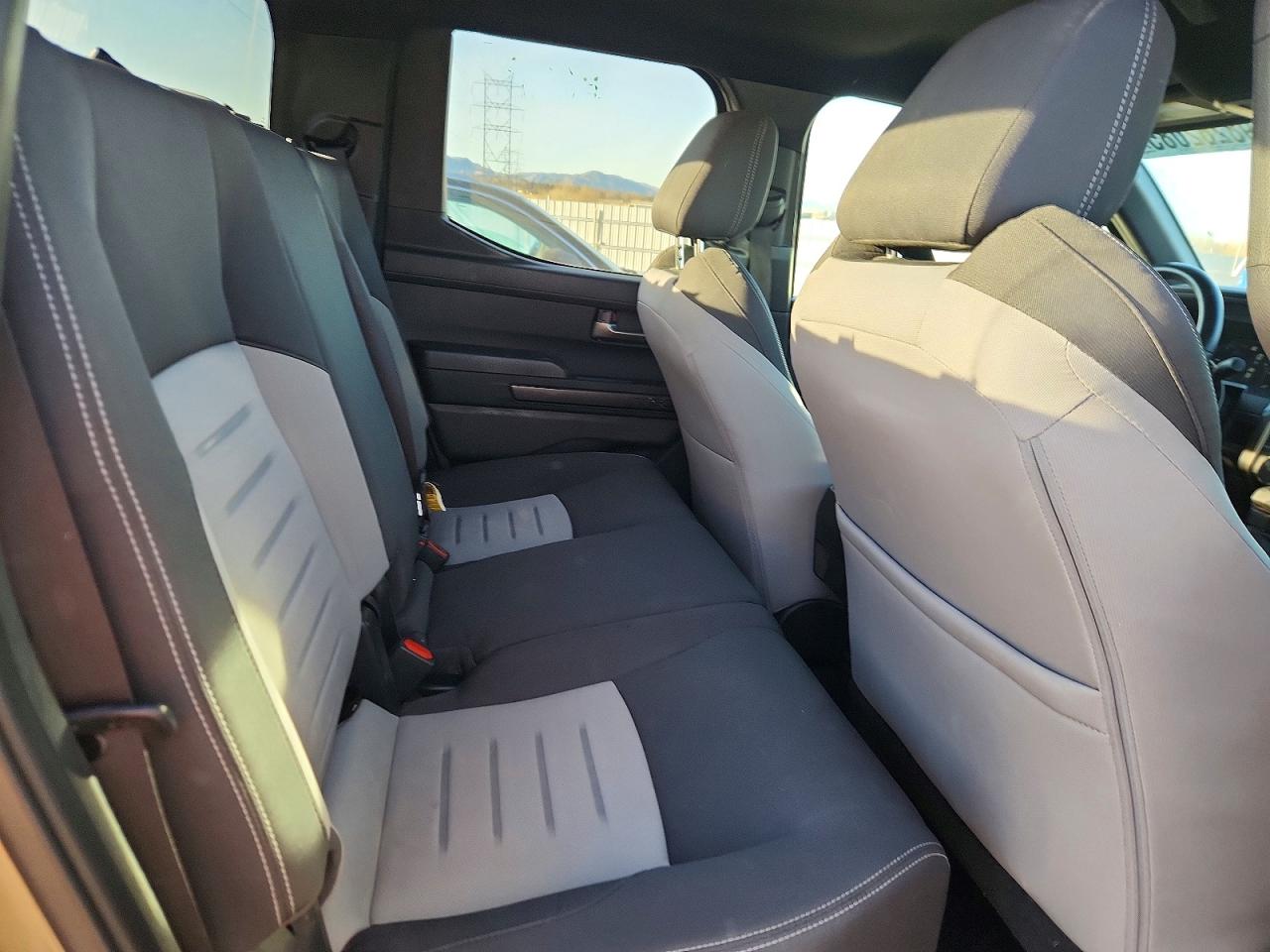 2024 TOYOTA TACOMA DOUBLE CAB photo 10
