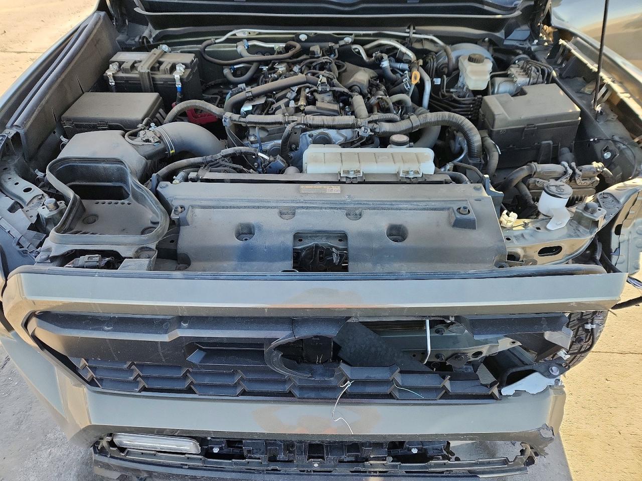 2024 TOYOTA TACOMA DOUBLE CAB photo 11