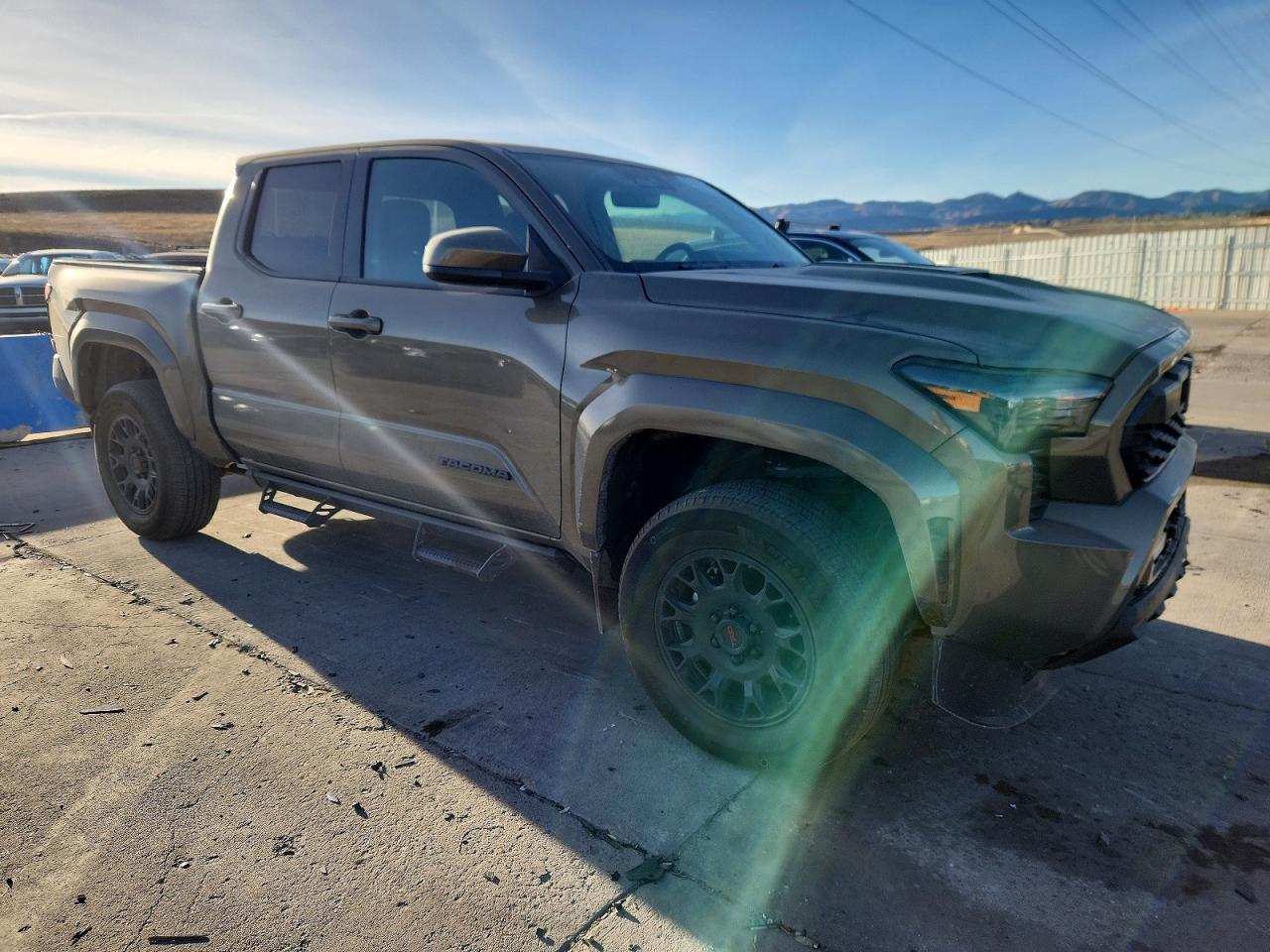 2024 TOYOTA TACOMA DOUBLE CAB photo 4