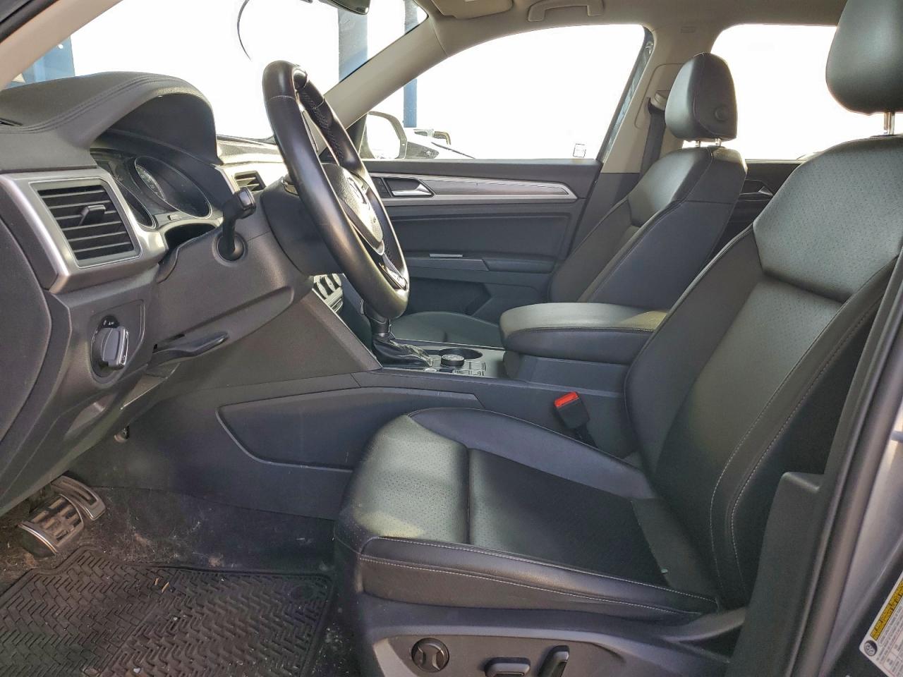2018 VOLKSWAGEN ATLAS SE photo 7