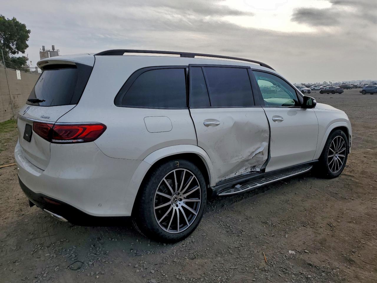 2021 MERCEDES-BENZ GLS 580 4MATIC photo 3