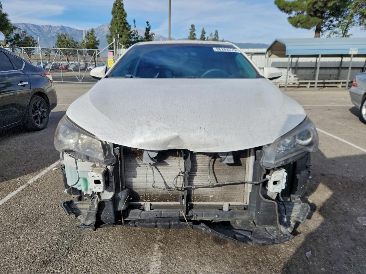 2017 TOYOTA CAMRY LE photo 5
