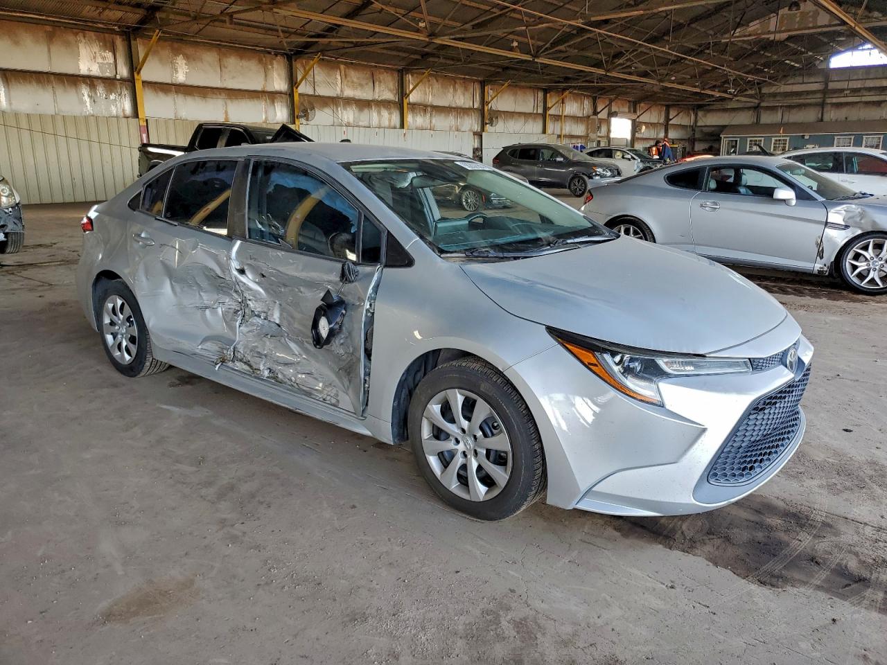 2020 TOYOTA COROLLA LE photo 4