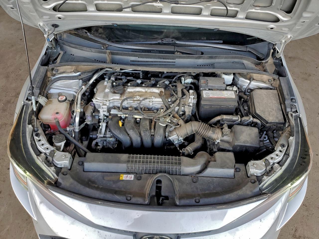 2020 TOYOTA COROLLA LE photo 11