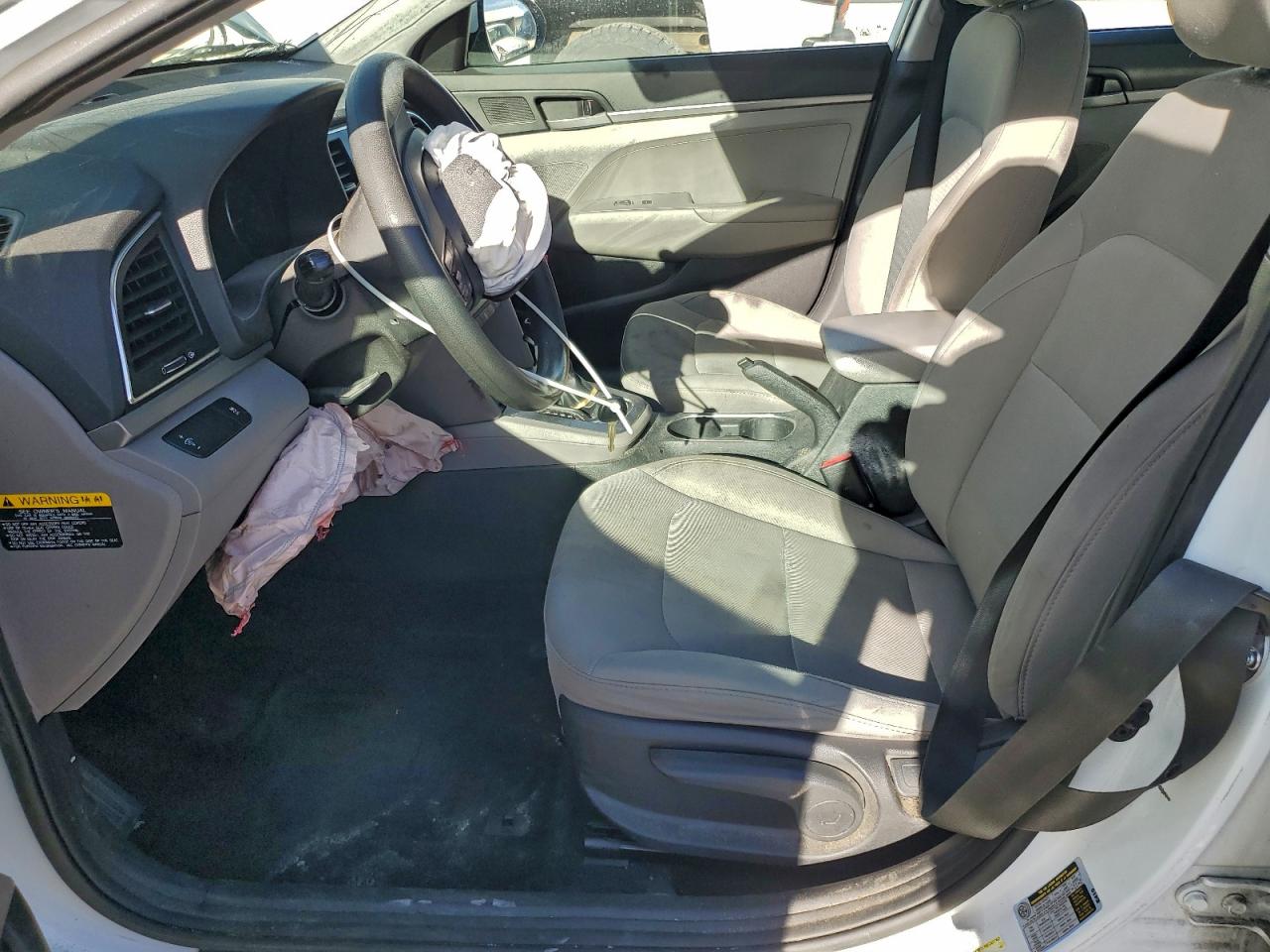 2017 HYUNDAI ELANTRA SE photo 7