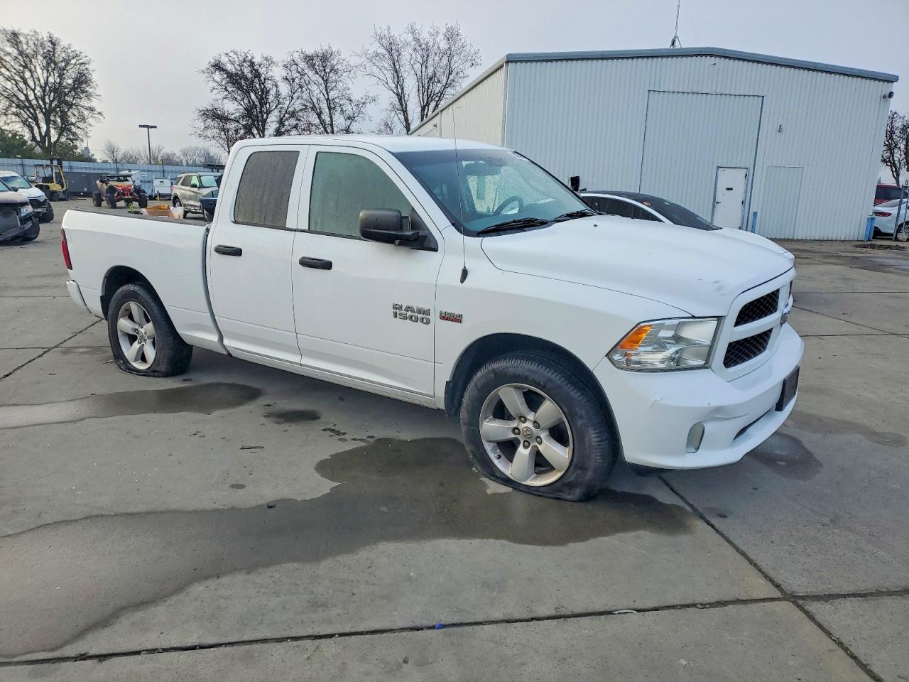 2014 RAM 1500 ST photo 4