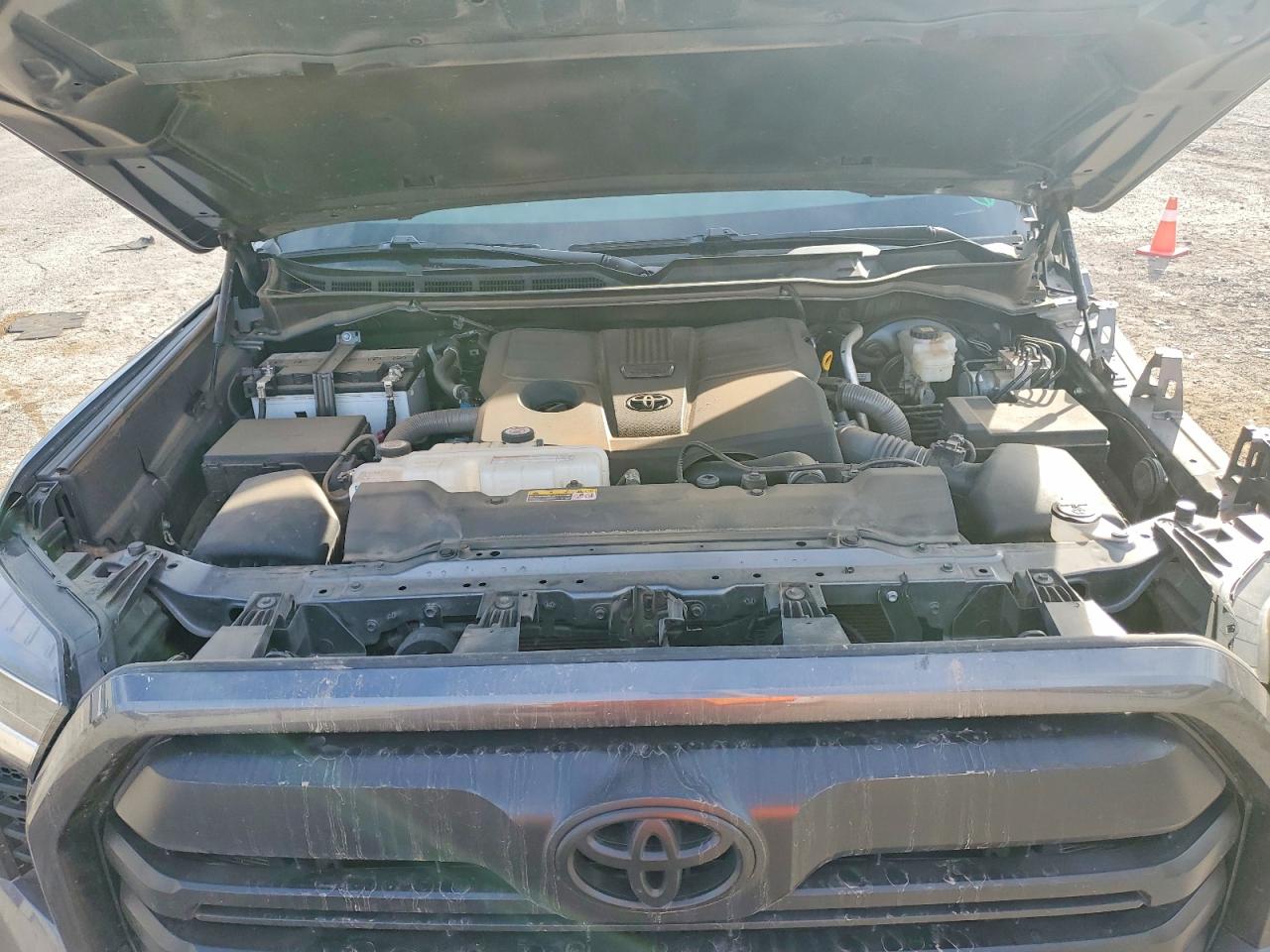 2024 TOYOTA TUNDRA CREWMAX SR photo 21