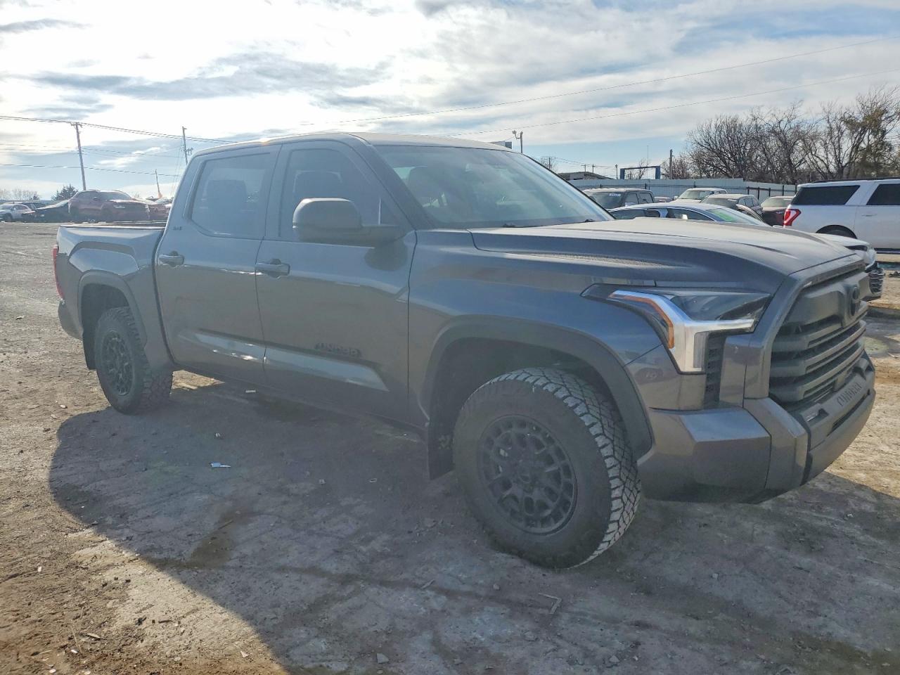 2024 TOYOTA TUNDRA CREWMAX SR photo 7