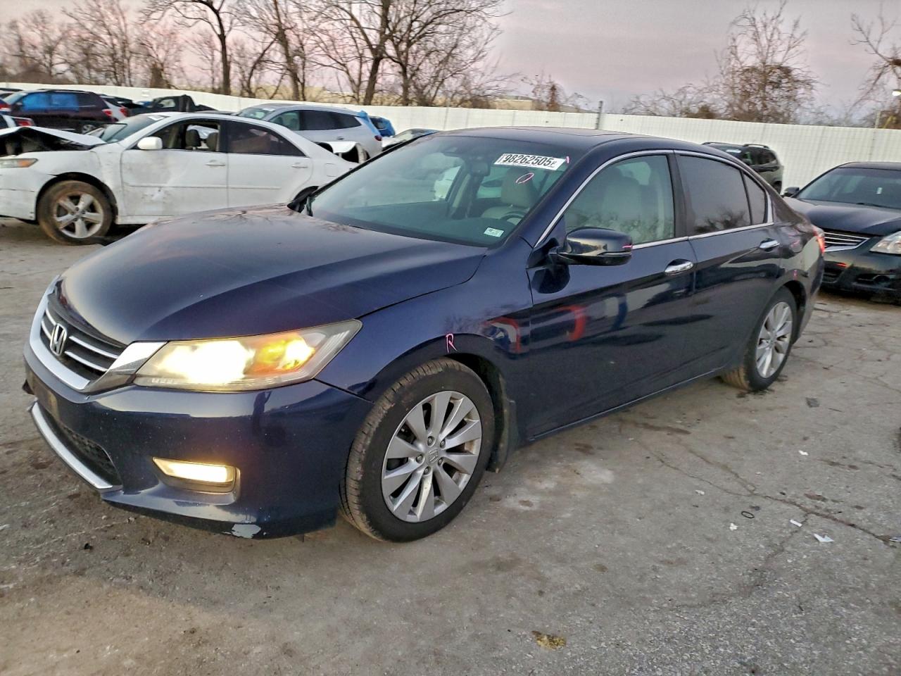 2013 HONDA ACCORD