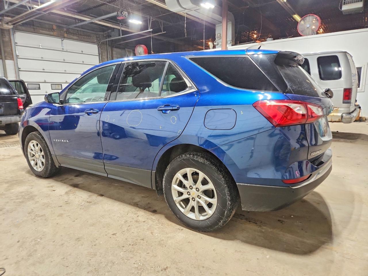 2020 CHEVROLET EQUINOX LT photo 3