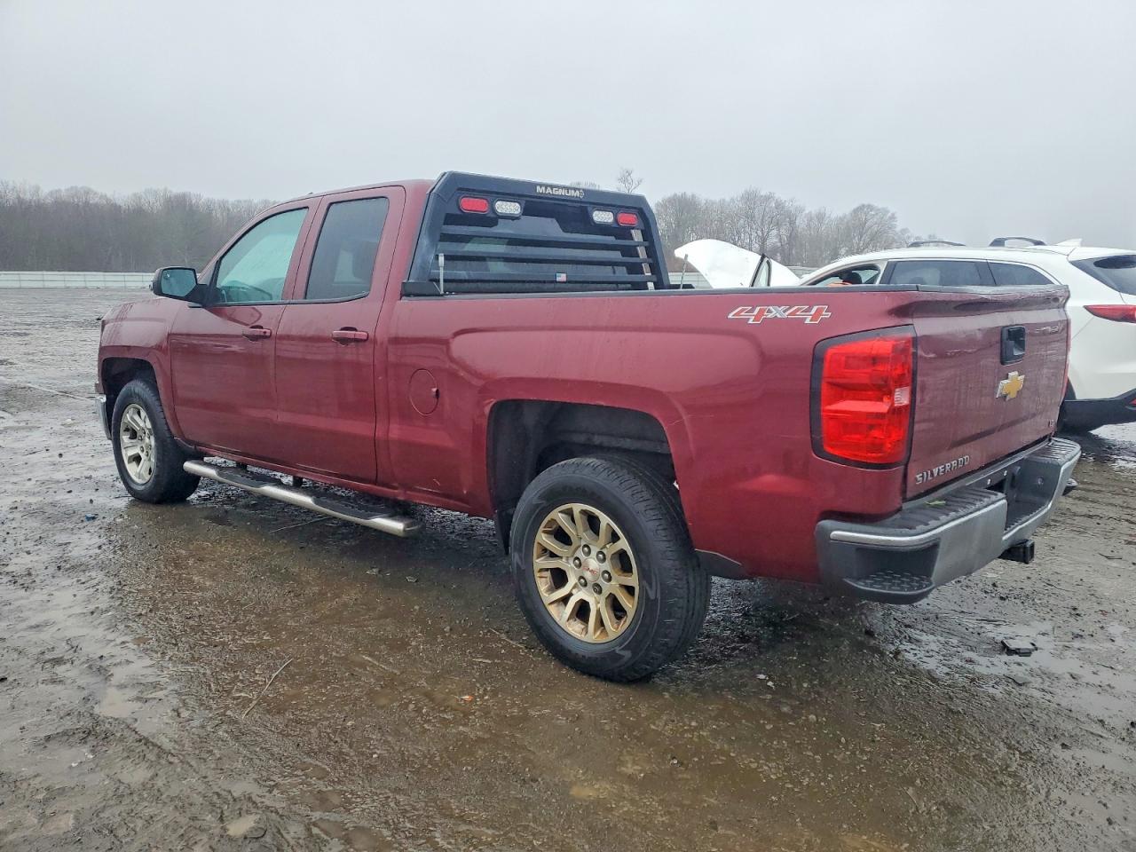 2015 CHEVROLET SILVERADO K1500 LT photo 2