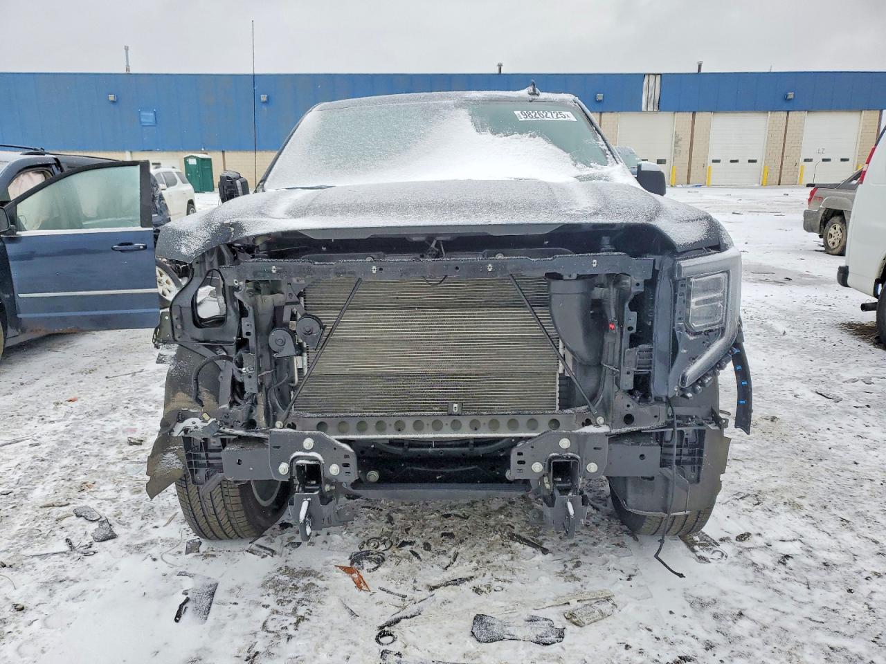 2025 GMC SIERRA K1500 SLT photo 5