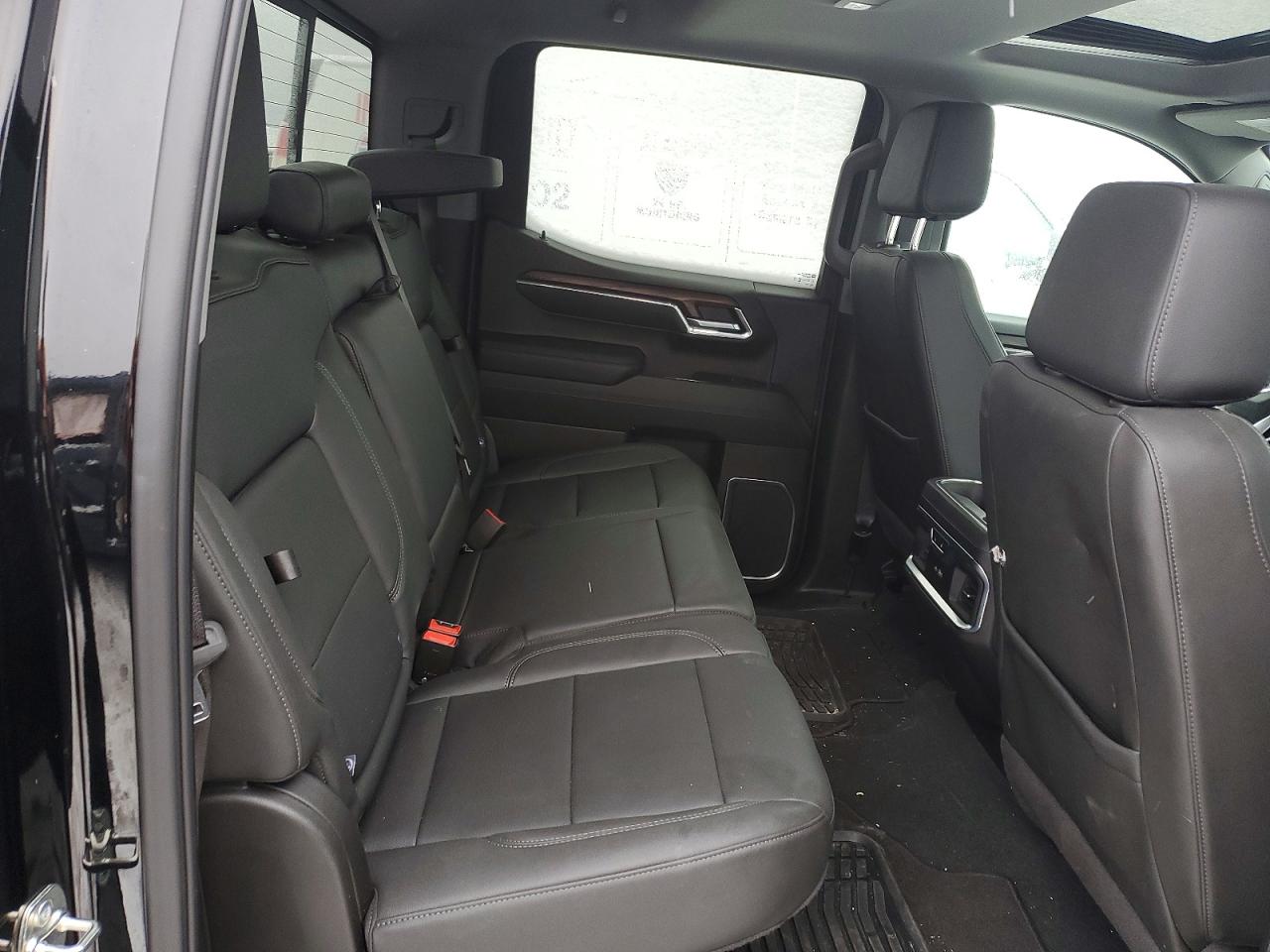 2025 GMC SIERRA K1500 SLT photo 10