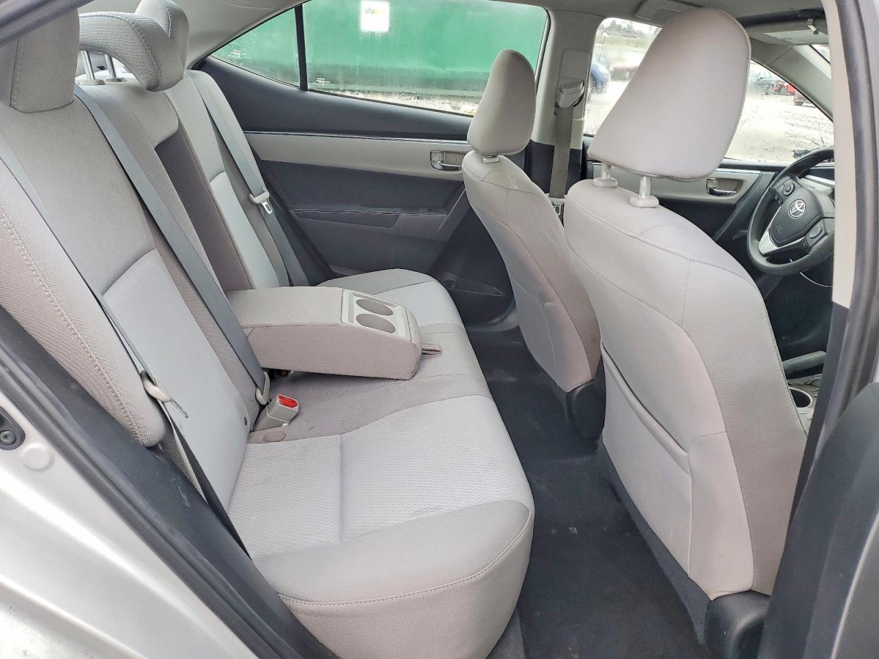 2016 TOYOTA COROLLA L photo 28