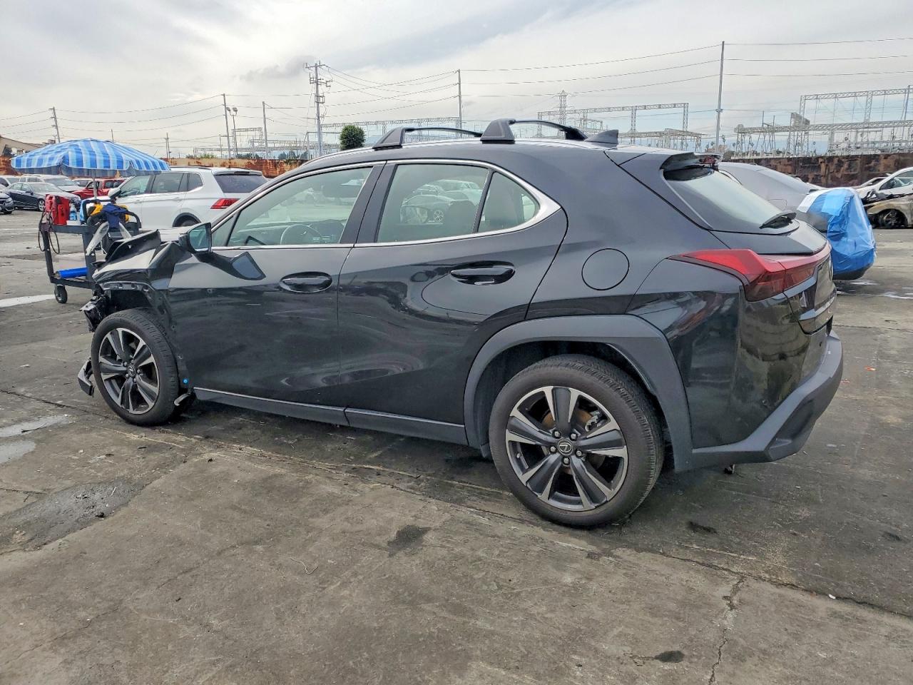 2023 LEXUS UX 250H BASE photo 2