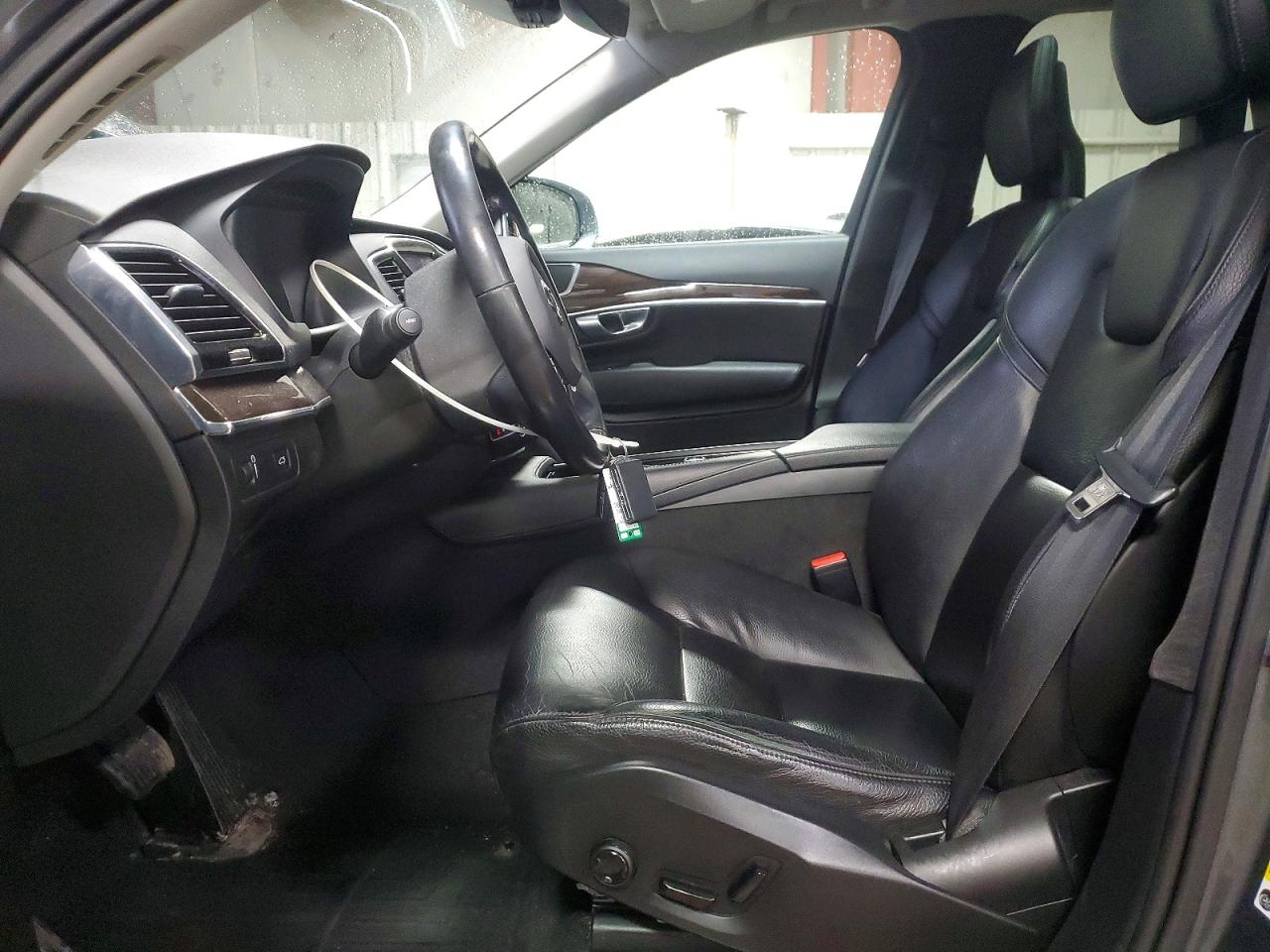 2017 VOLVO XC90 T6 photo 7
