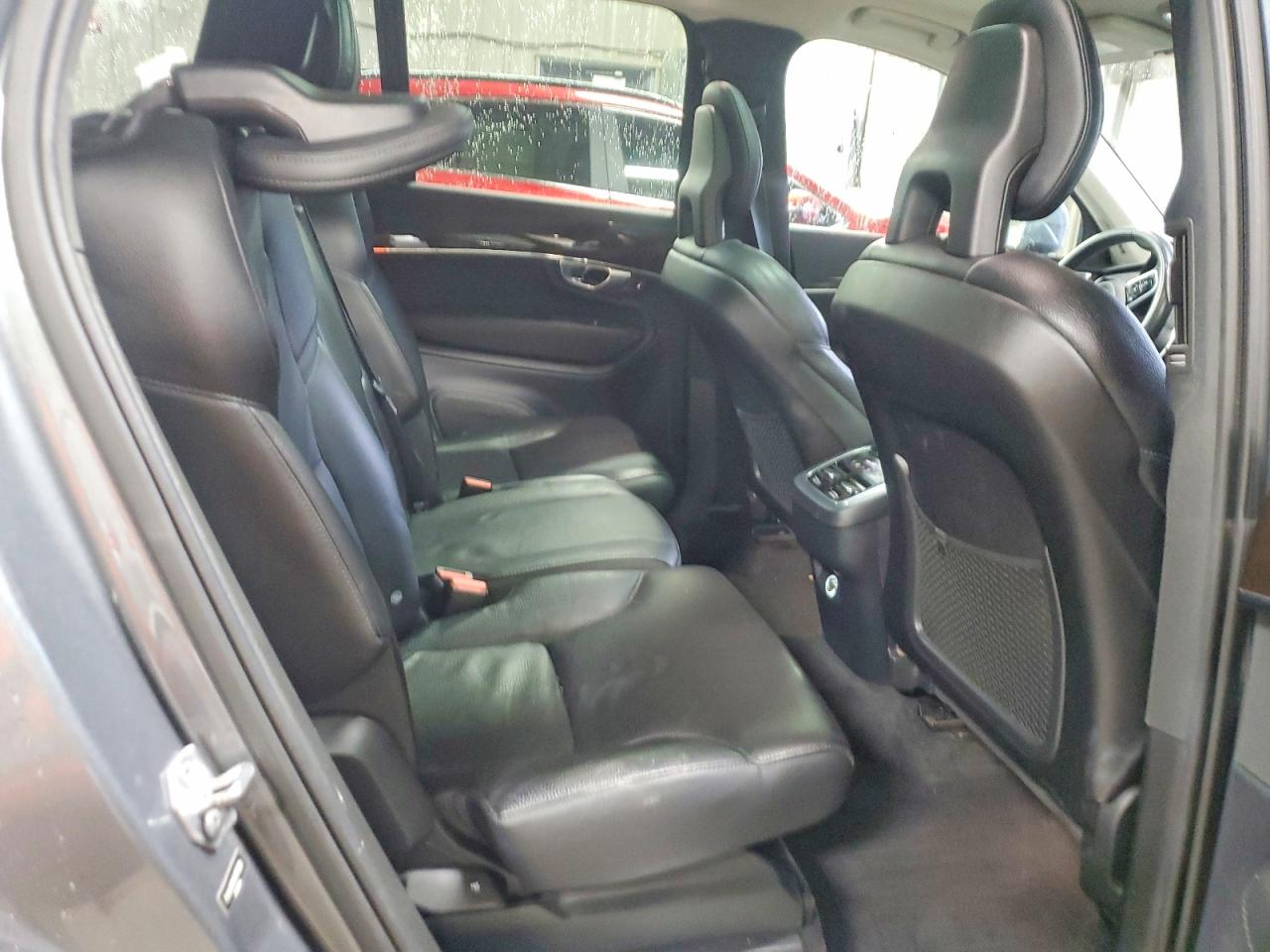 2017 VOLVO XC90 T6 photo 10