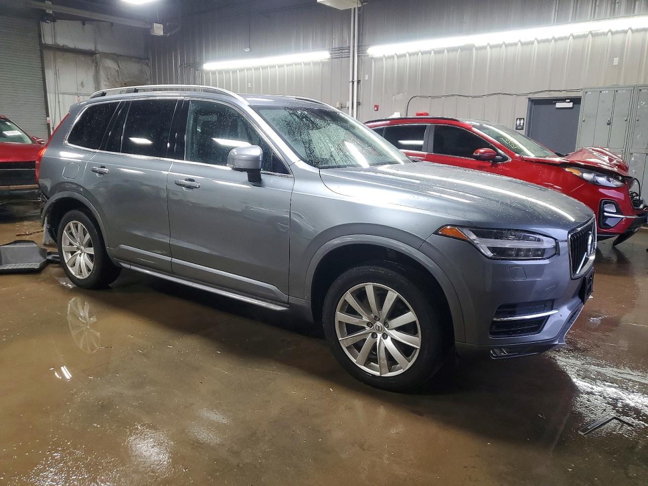 2017 VOLVO XC90 T6 photo 4