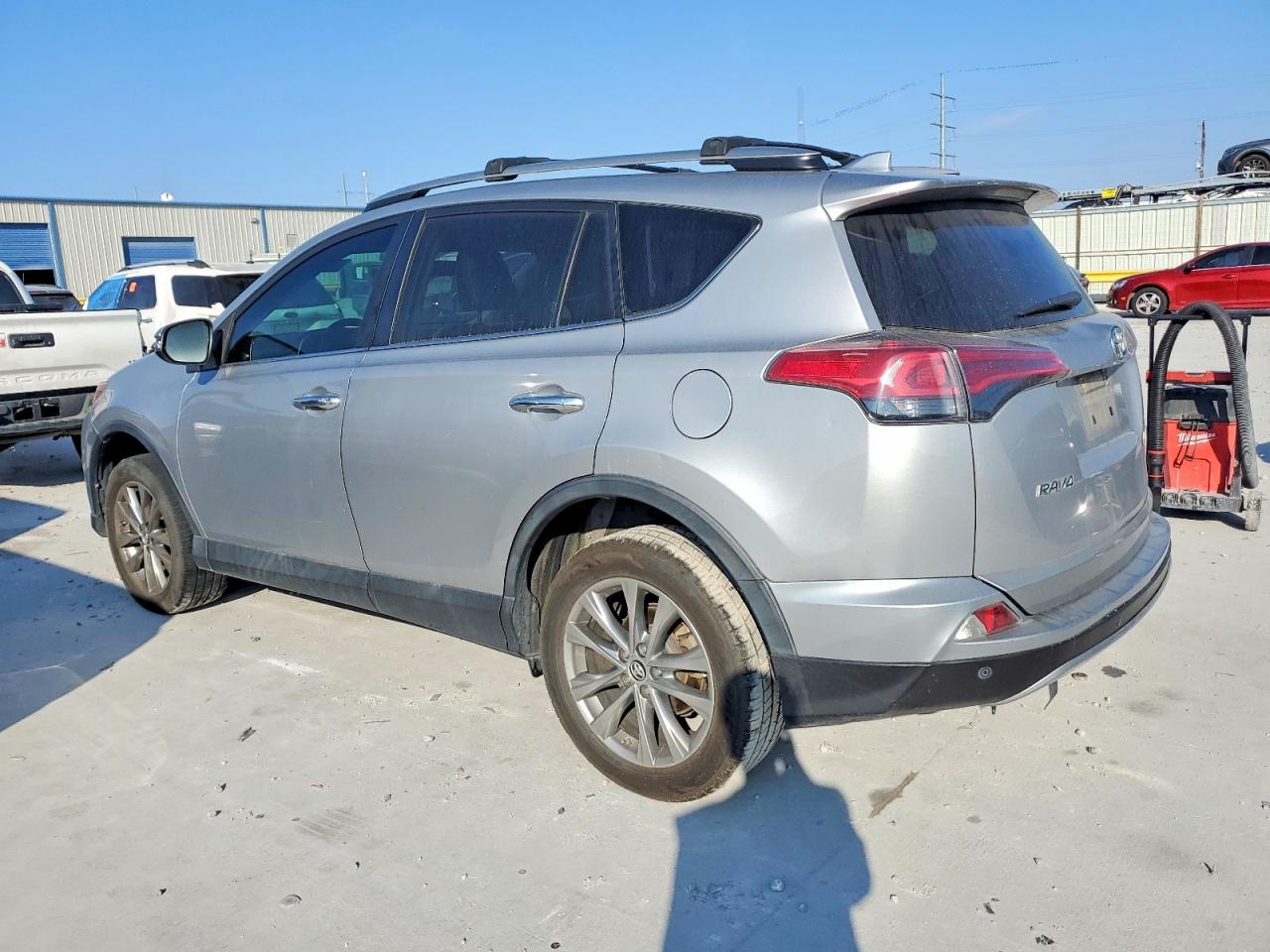 2017 TOYOTA RAV4 LIMITED photo 2