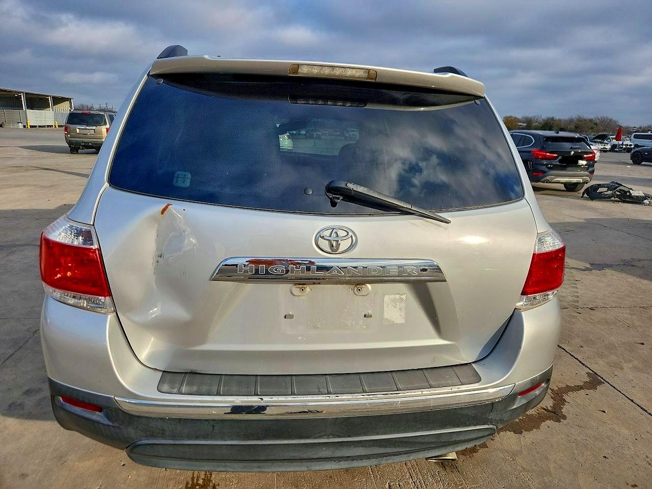 2013 TOYOTA HIGHLANDER LIMITED photo 6