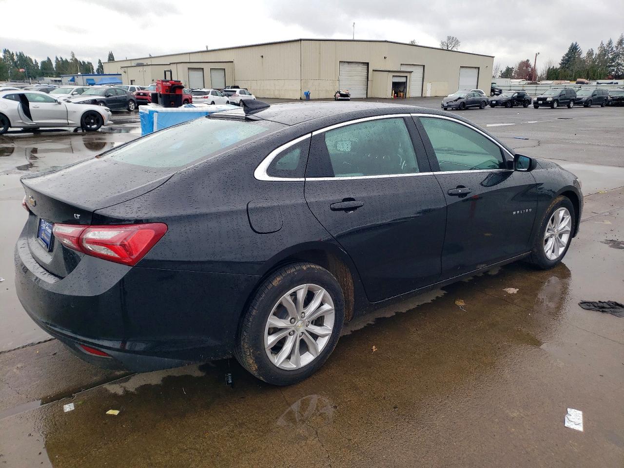 2021 CHEVROLET MALIBU LT photo 5