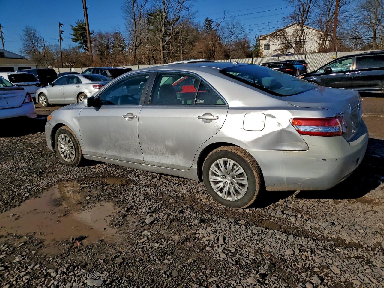 2011 TOYOTA CAMRY BASE photo 2