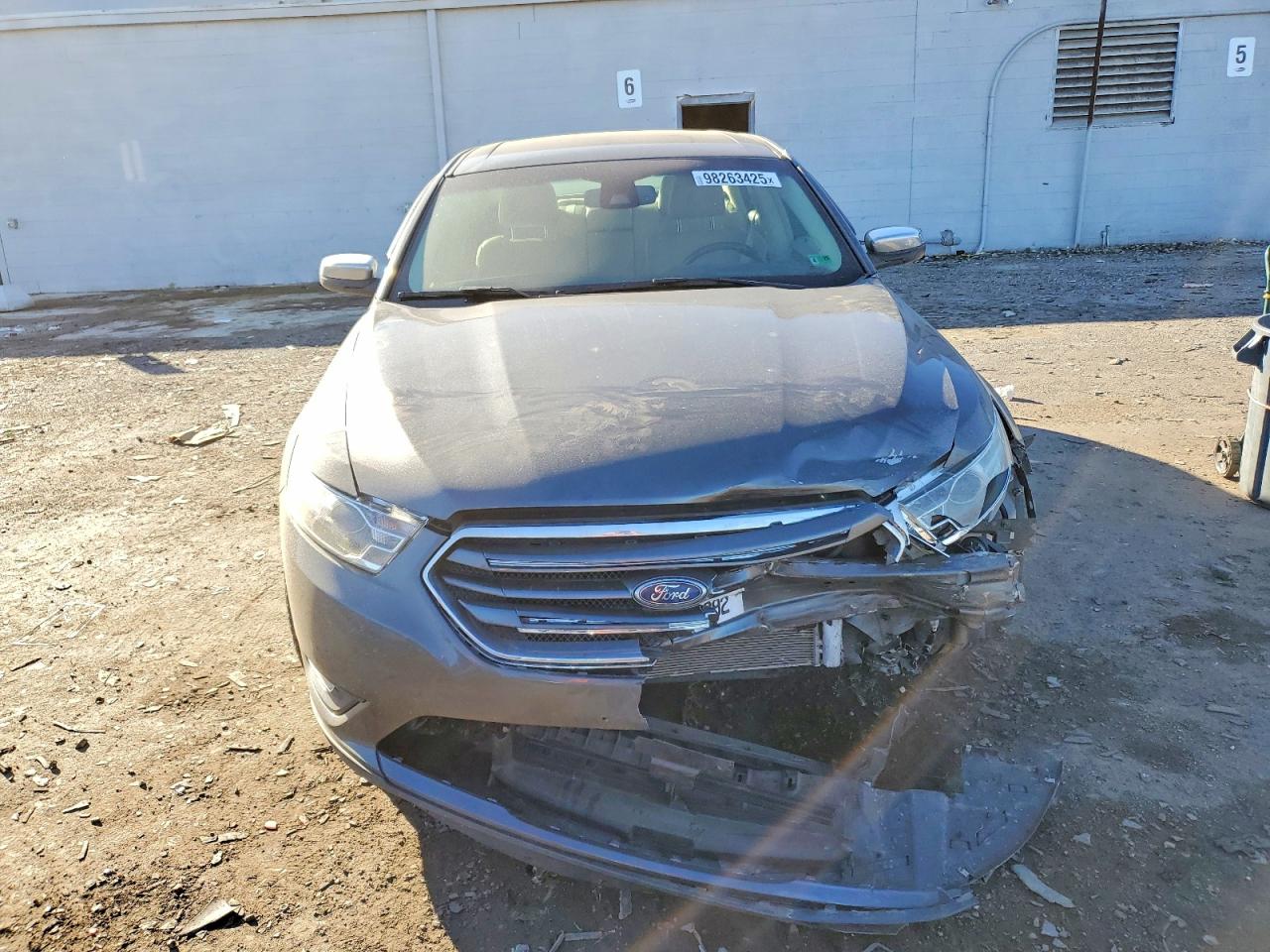 2018 FORD TAURUS LIMITED photo 5