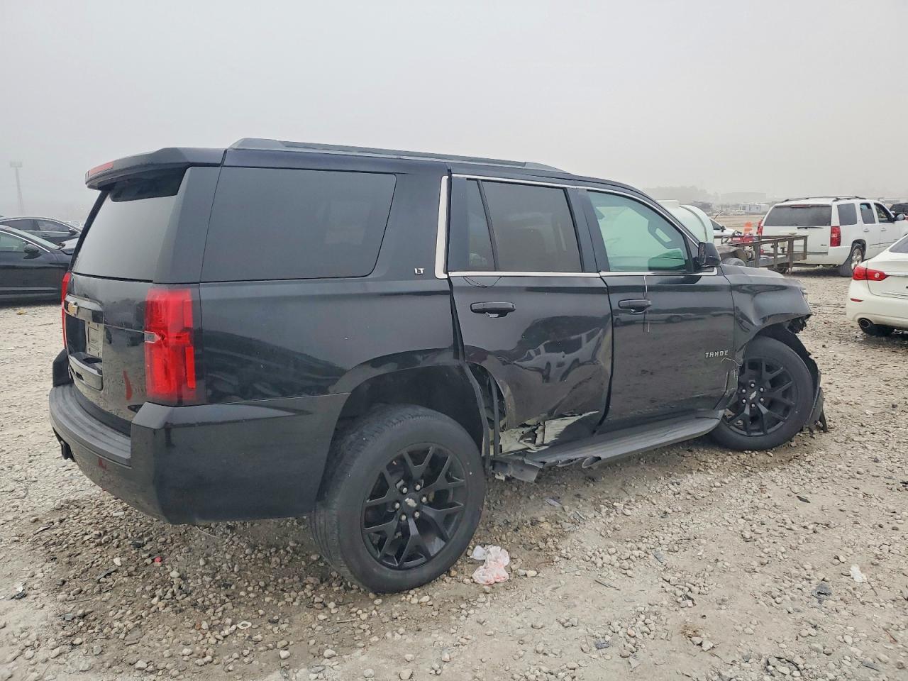 2015 CHEVROLET TAHOE C1500 LT photo 3
