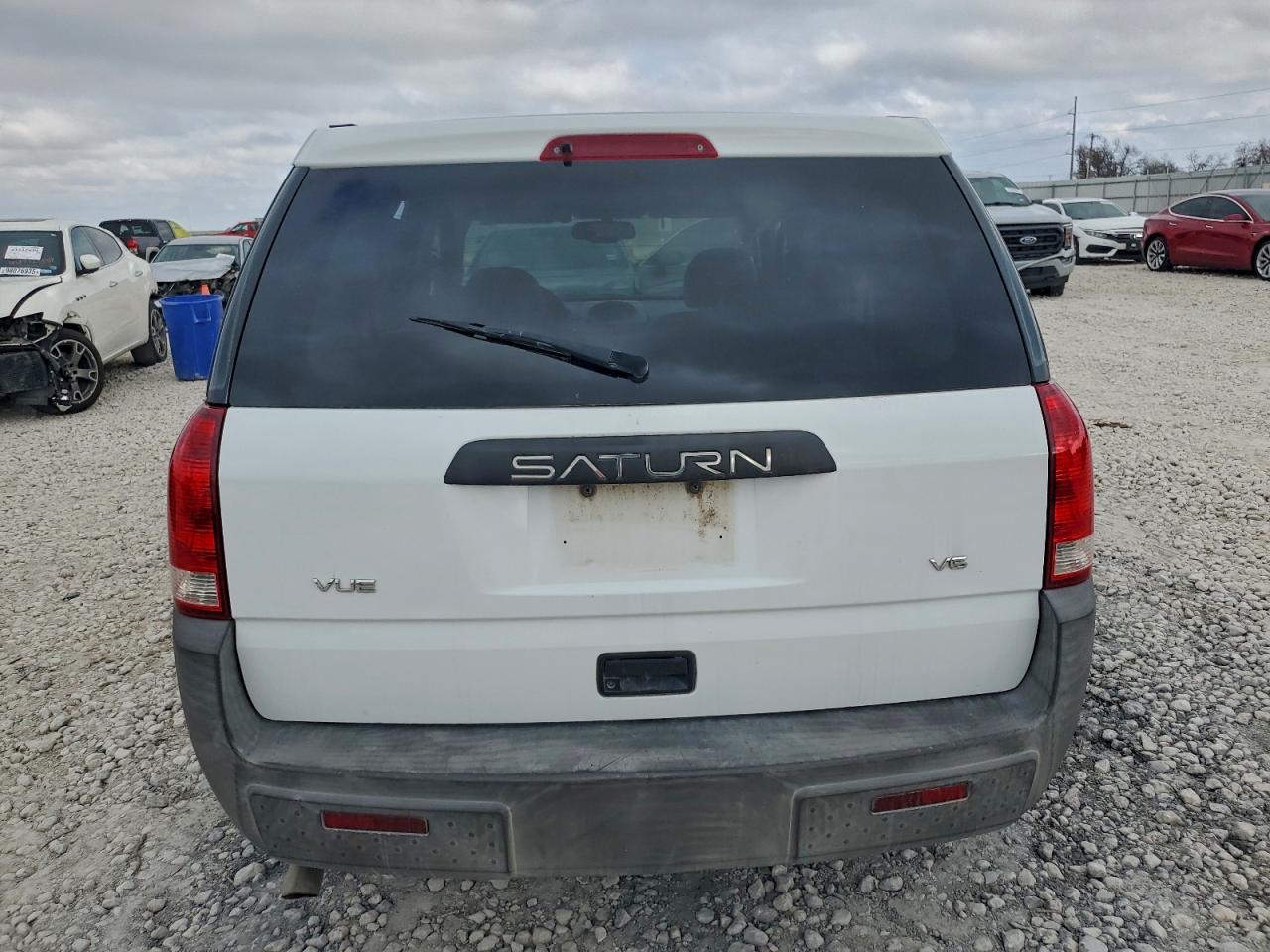 2004 SATURN VUE photo 6