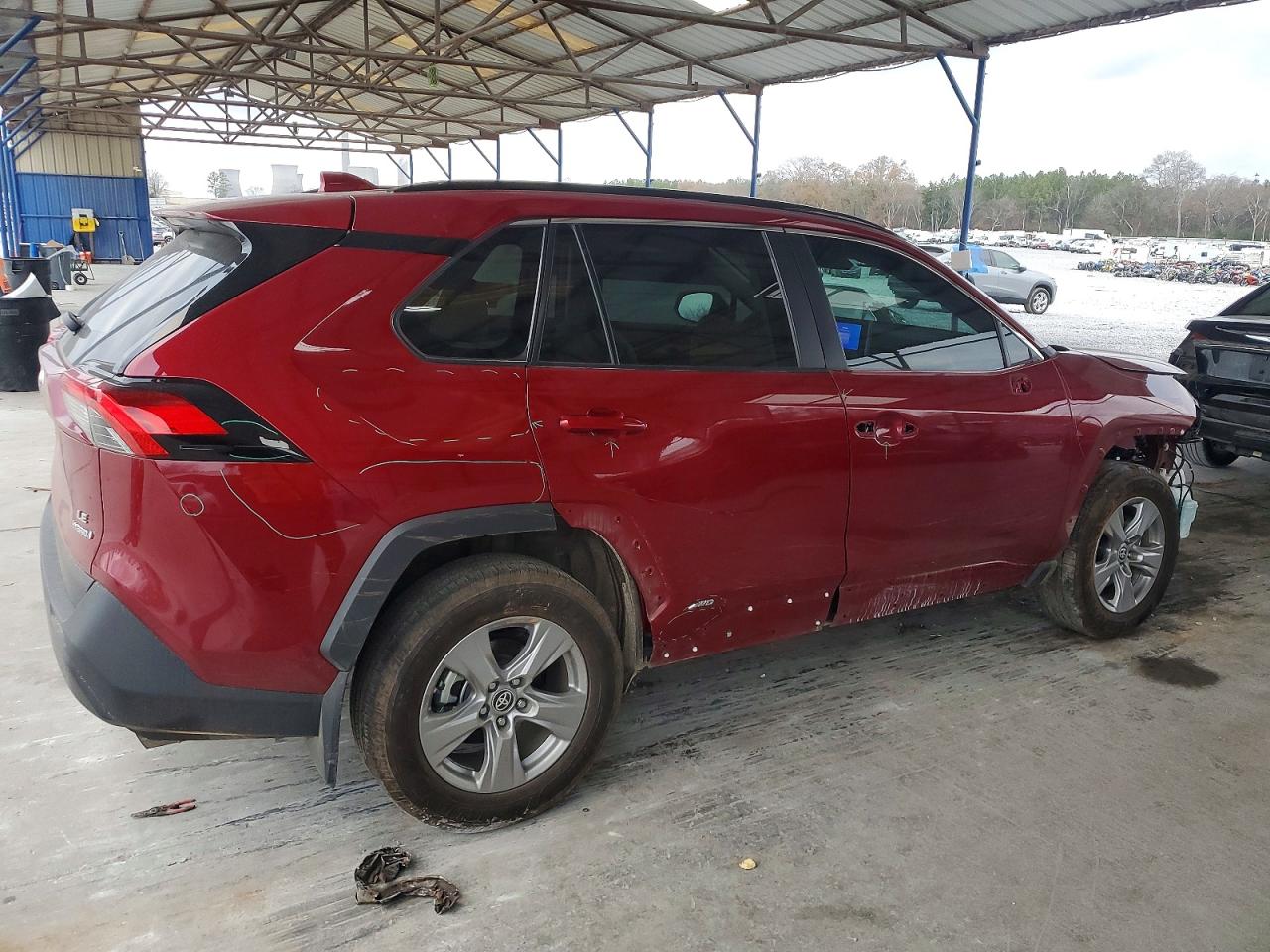 2024 TOYOTA RAV4 LE photo 7