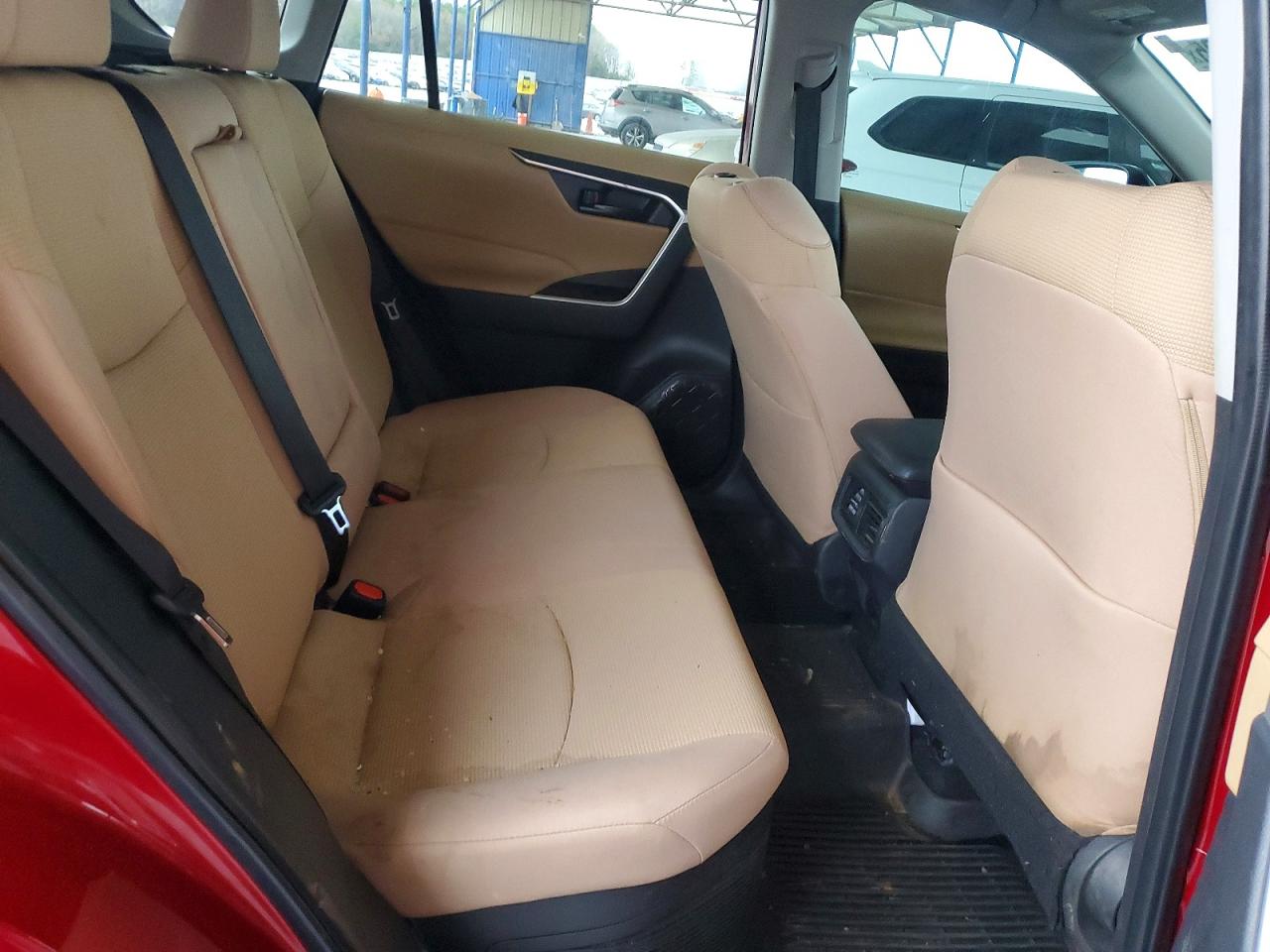 2024 TOYOTA RAV4 LE photo 28