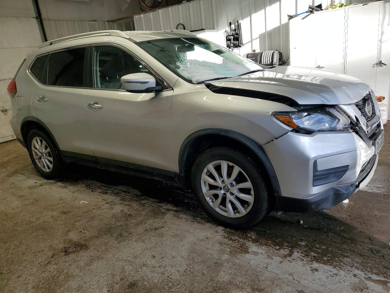 2018 NISSAN ROGUE S photo 4