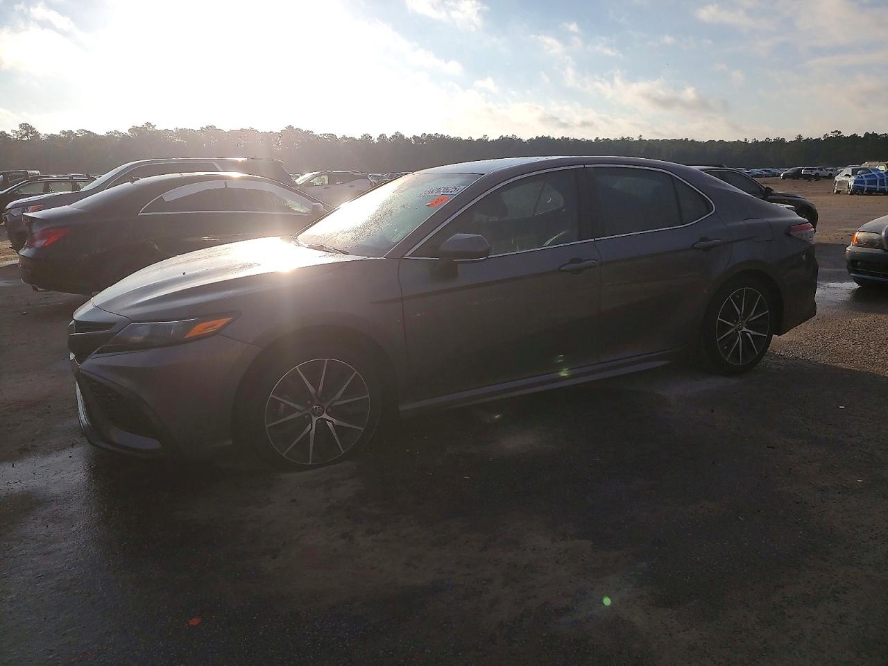 2023 TOYOTA CAMRY