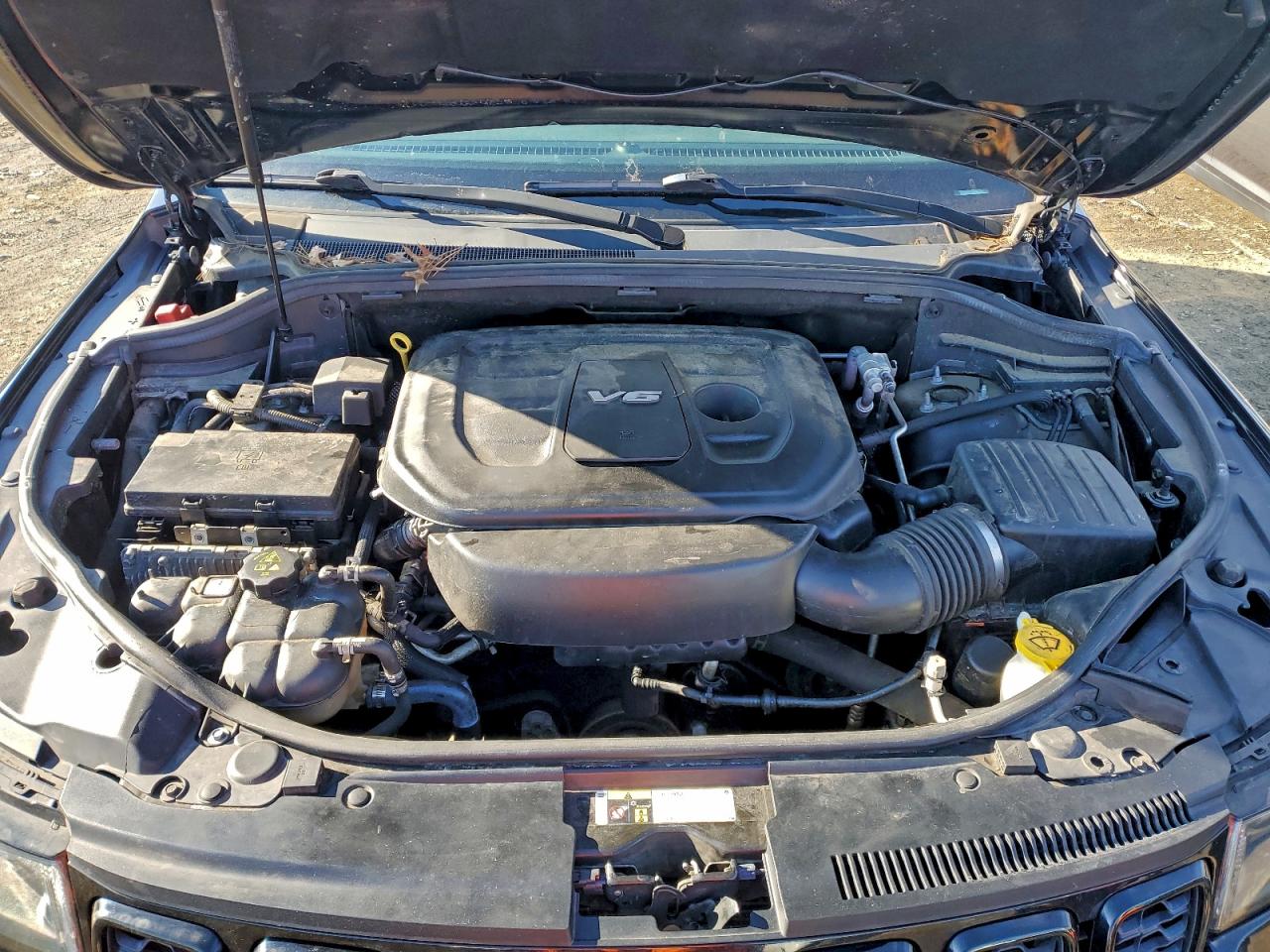2019 JEEP GRAND CHEROKEE LAREDO photo 12