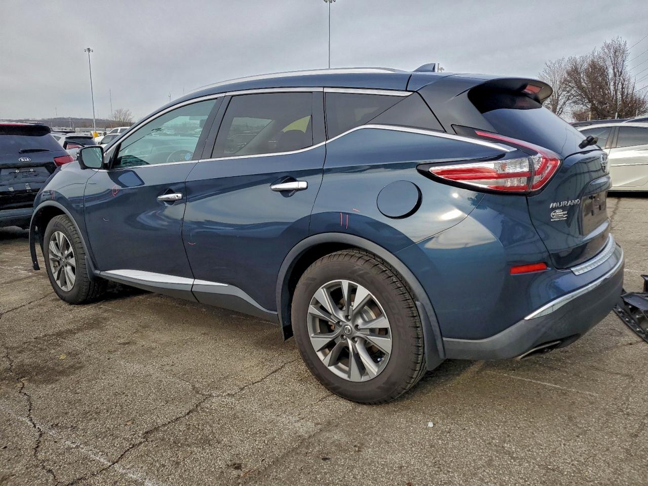 2017 NISSAN MURANO S photo 2