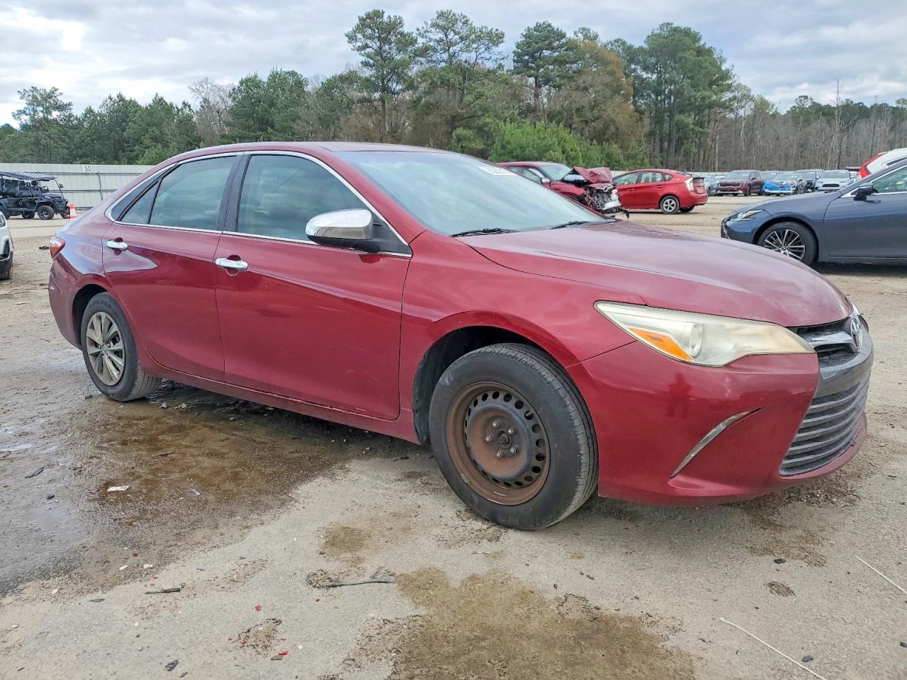 2016 TOYOTA CAMRY LE photo 4