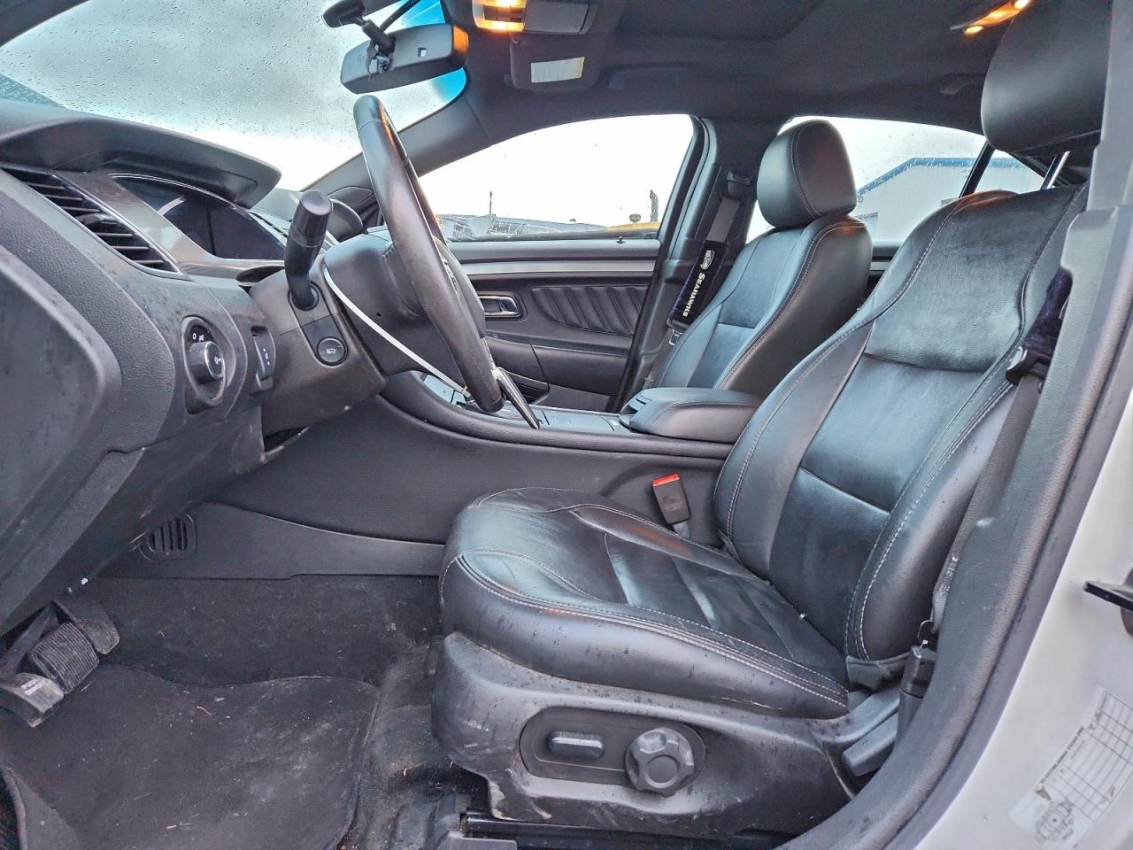 2015 FORD TAURUS SEL photo 7