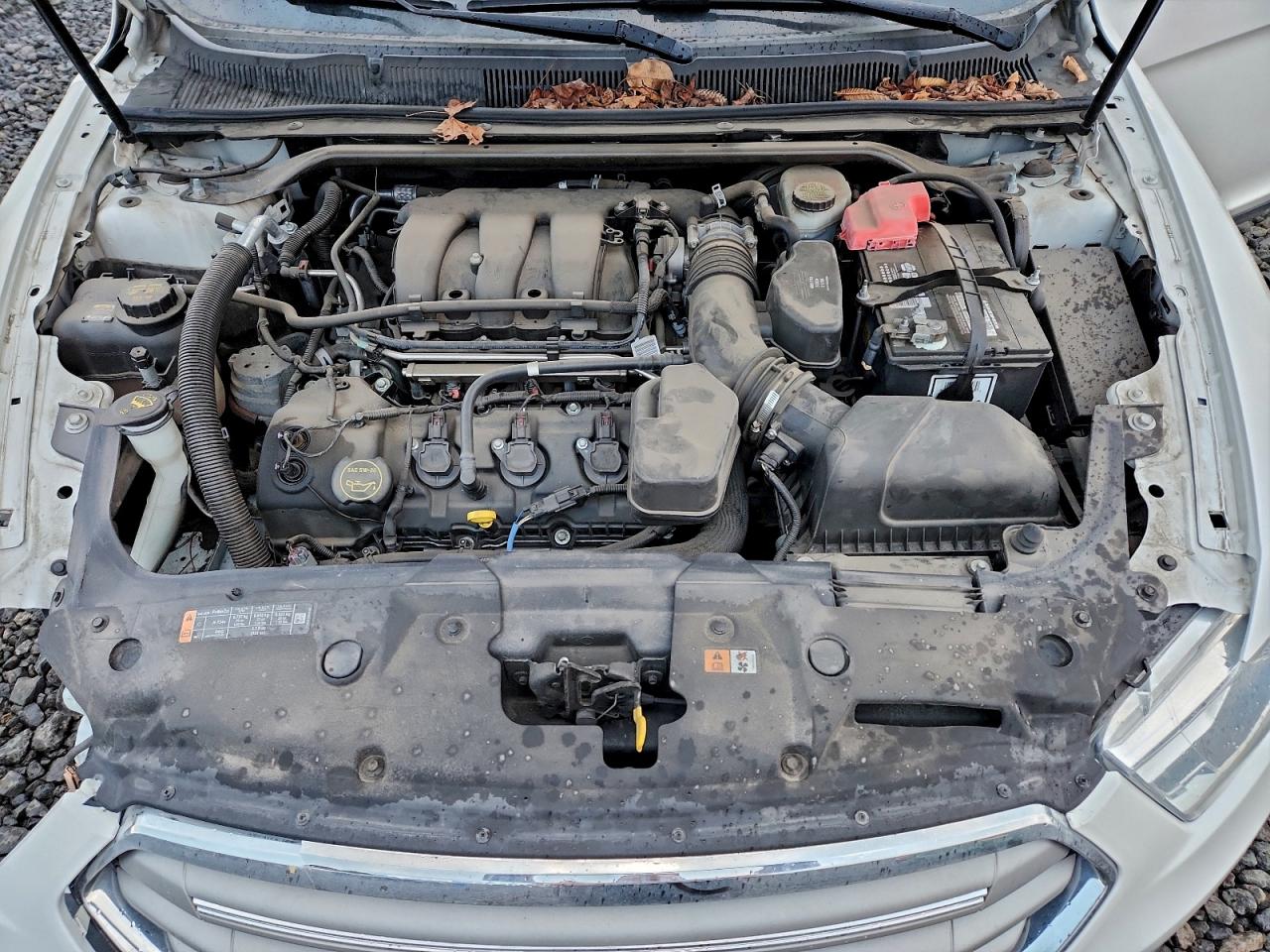 2015 FORD TAURUS SEL photo 11
