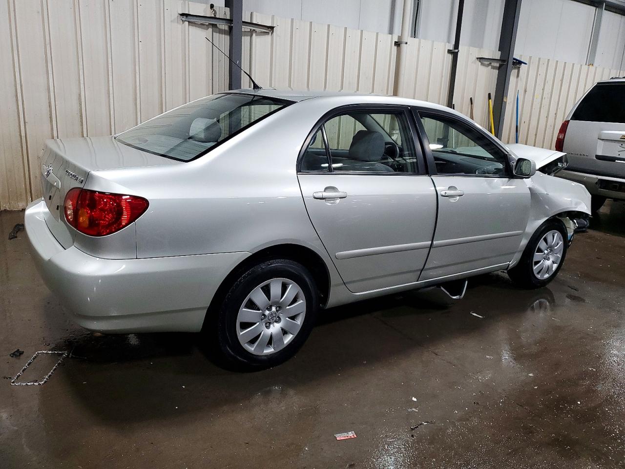 2004 TOYOTA COROLLA CE photo 3