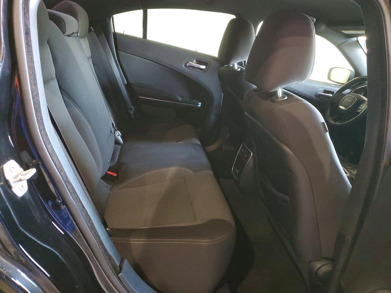 2015 DODGE CHARGER SE photo 10