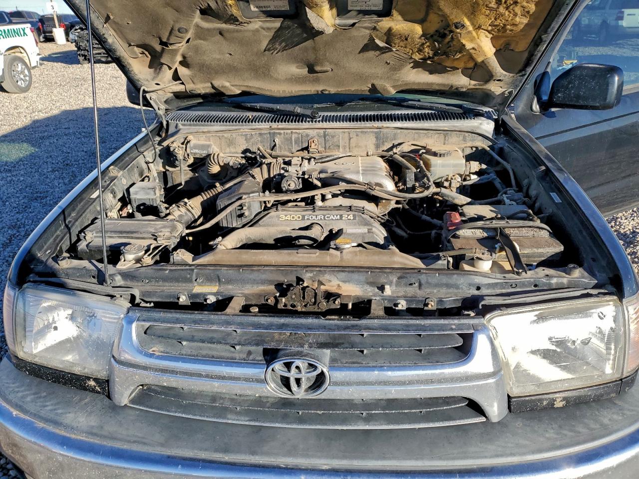 2001 TOYOTA 4RUNNER SR5 photo 12