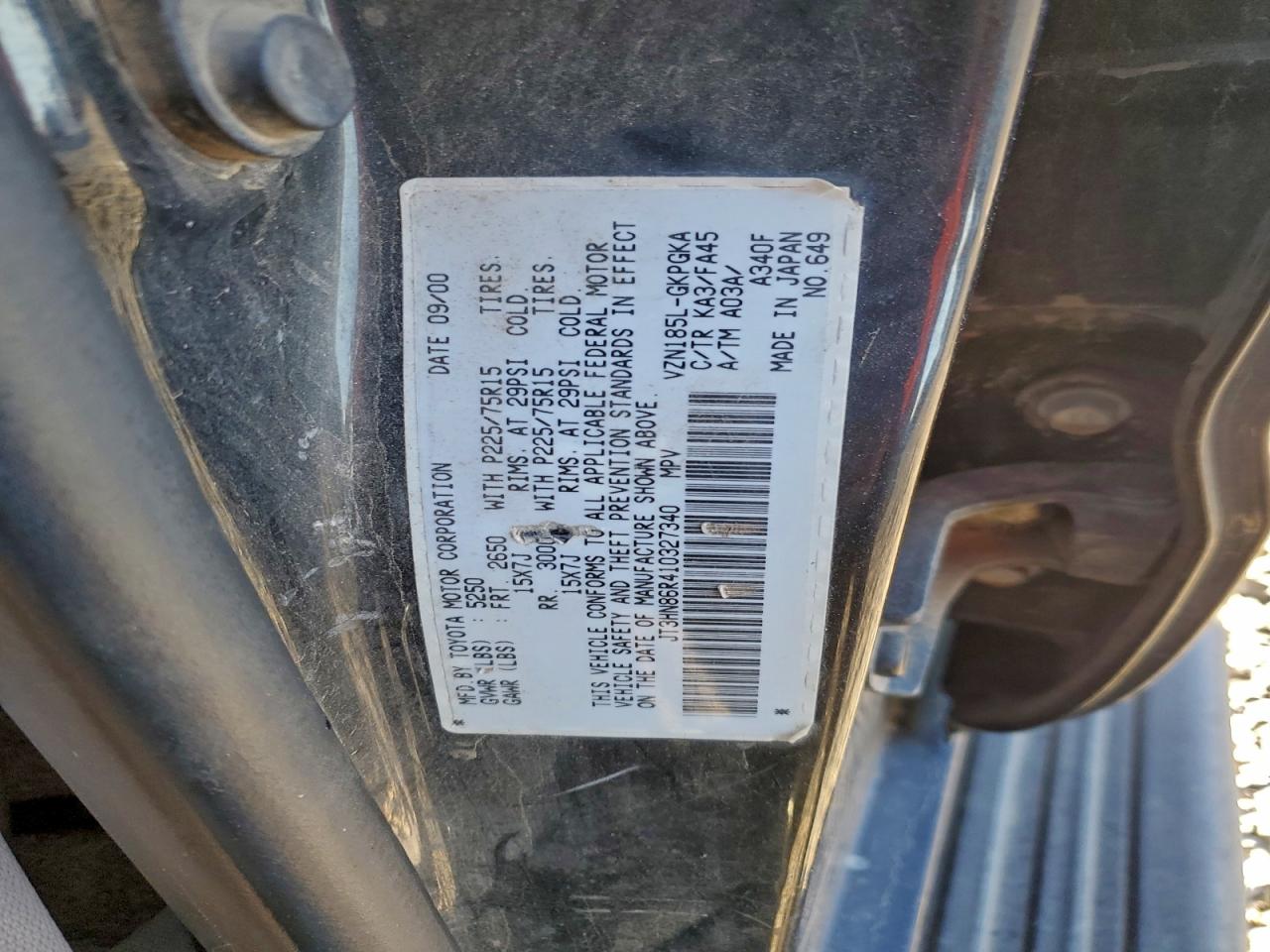 2001 TOYOTA 4RUNNER SR5 photo 13