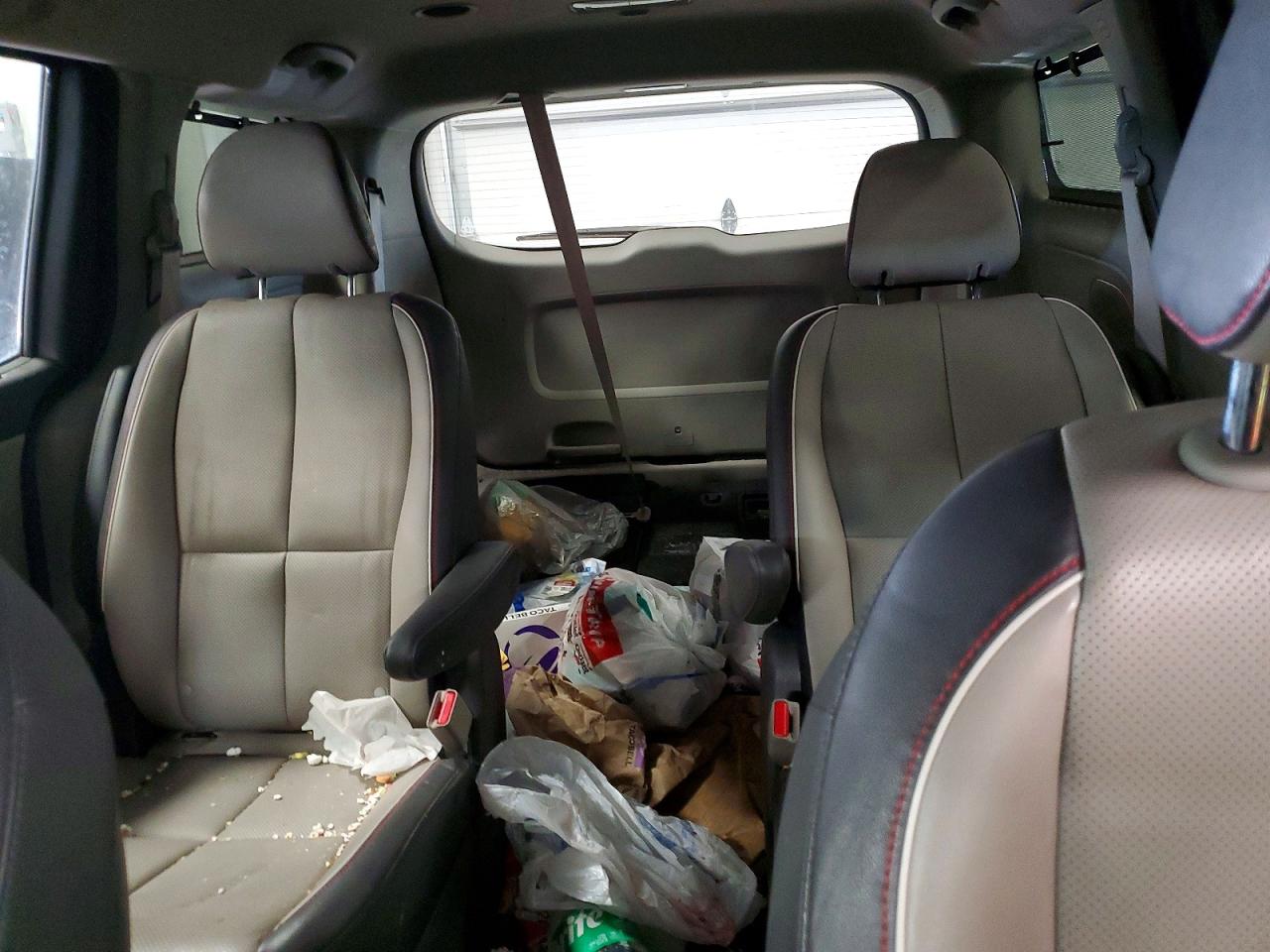2018 KIA SEDONA EX photo 10