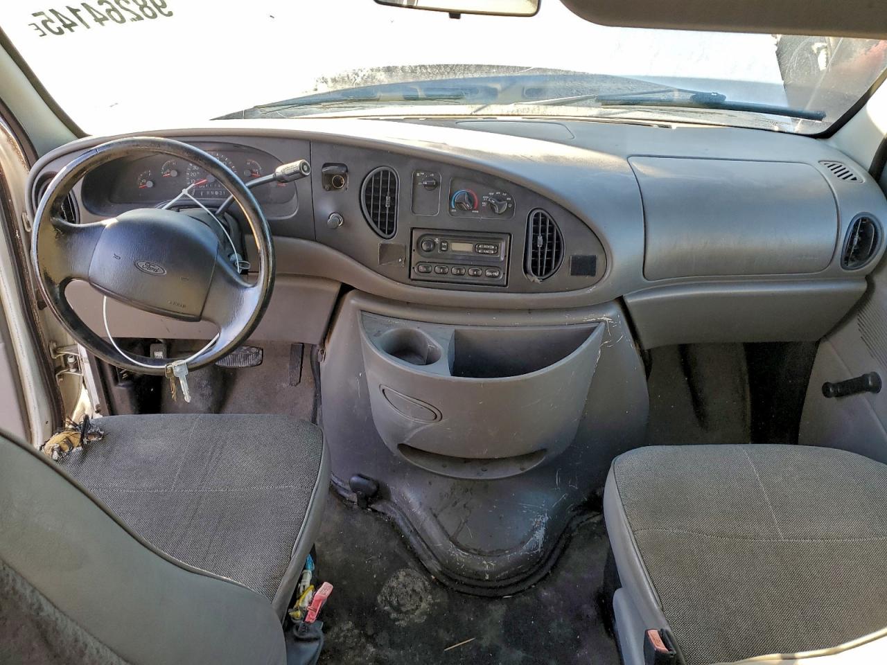 1998 FORD ECONOLINE E150 VAN photo 8