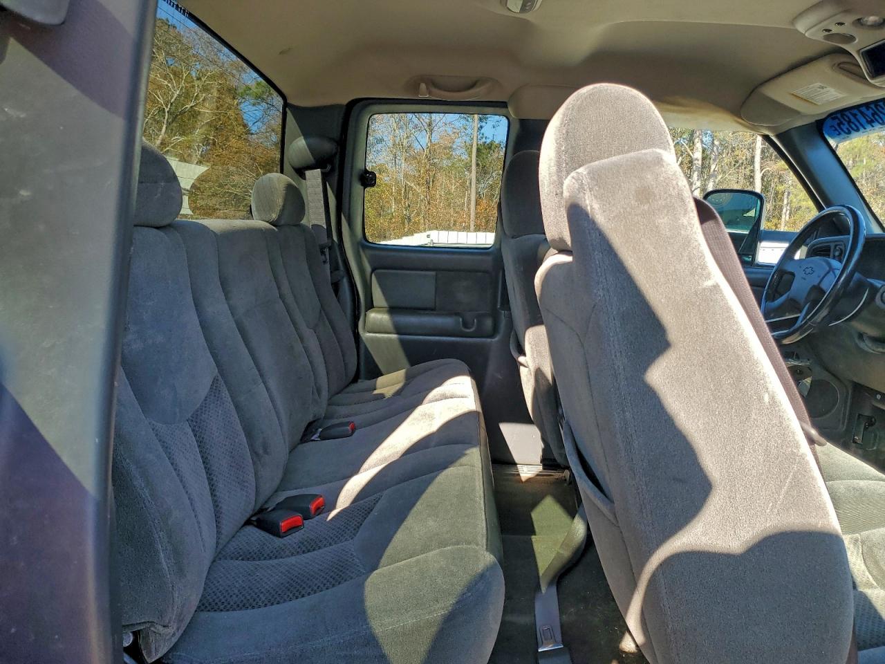 2004 CHEVROLET SILVERADO K1500 photo 10