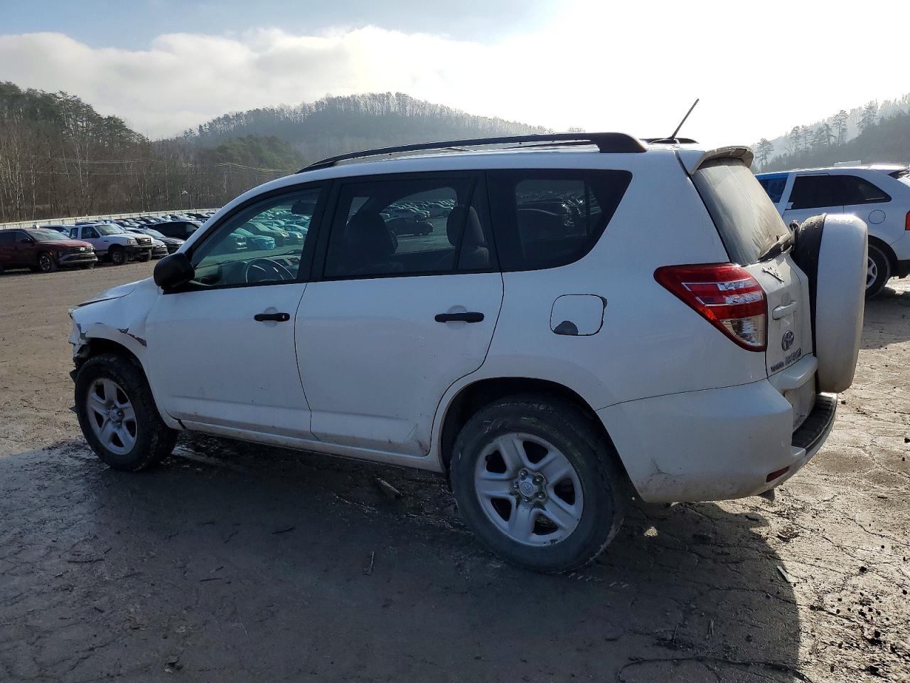 2010 TOYOTA RAV4 photo 2