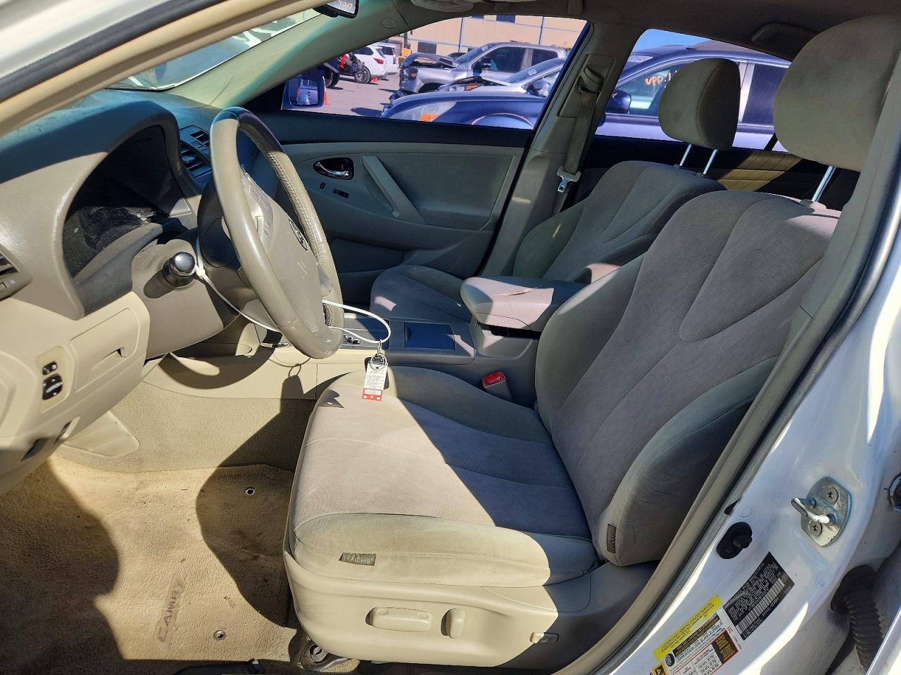 2011 TOYOTA CAMRY HYBRID photo 13