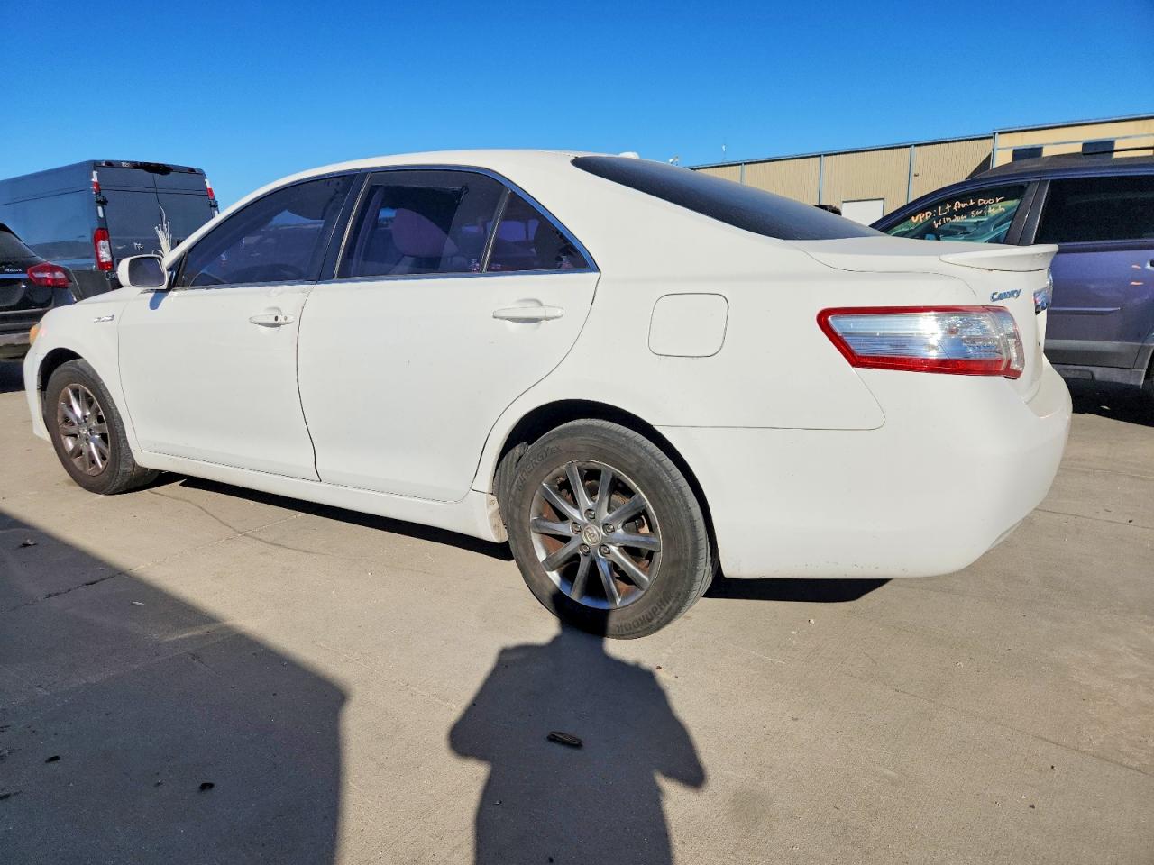 2011 TOYOTA CAMRY HYBRID photo 3