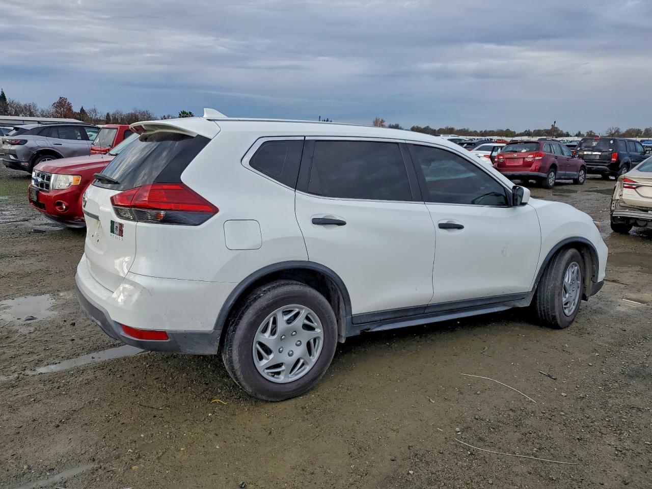 2017 NISSAN ROGUE S photo 3